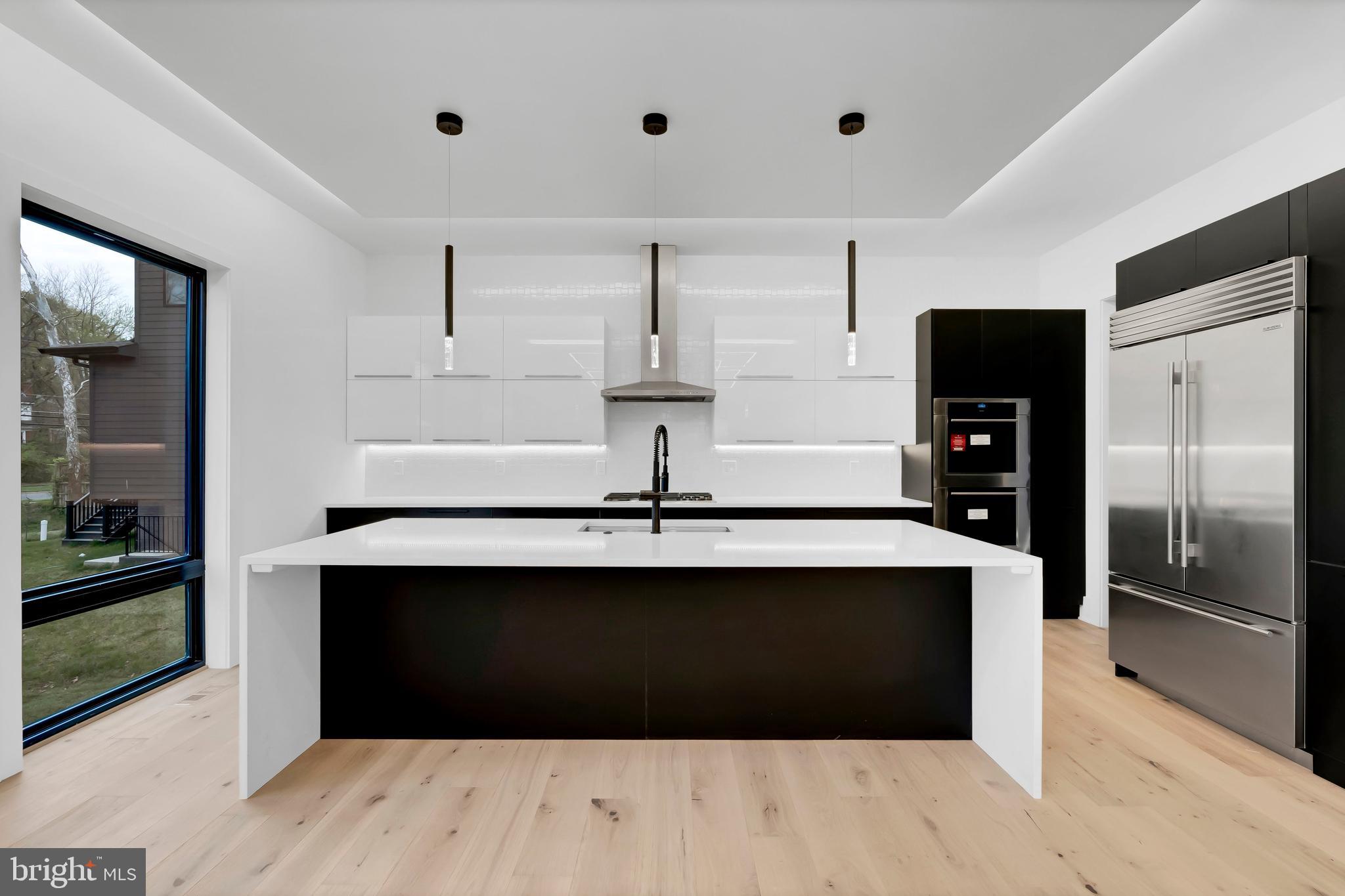 VIENNA WOODS - Residential