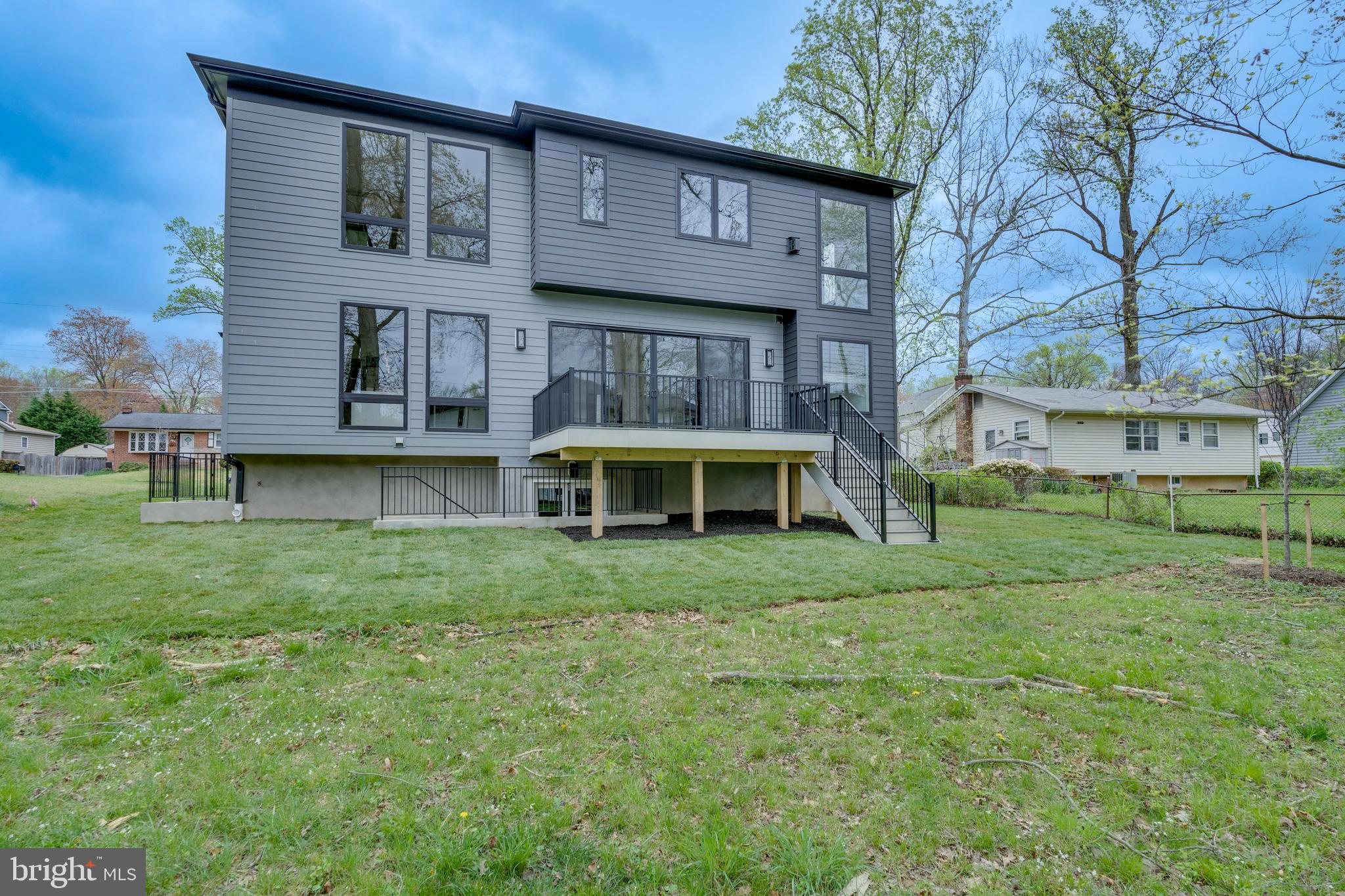 VIENNA WOODS - Residential