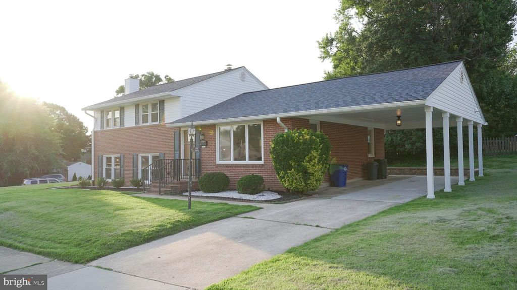 Photo of 1900 Lismore Lane, CATONSVILLE, MD 21228 (MLS # MDBC2152454)