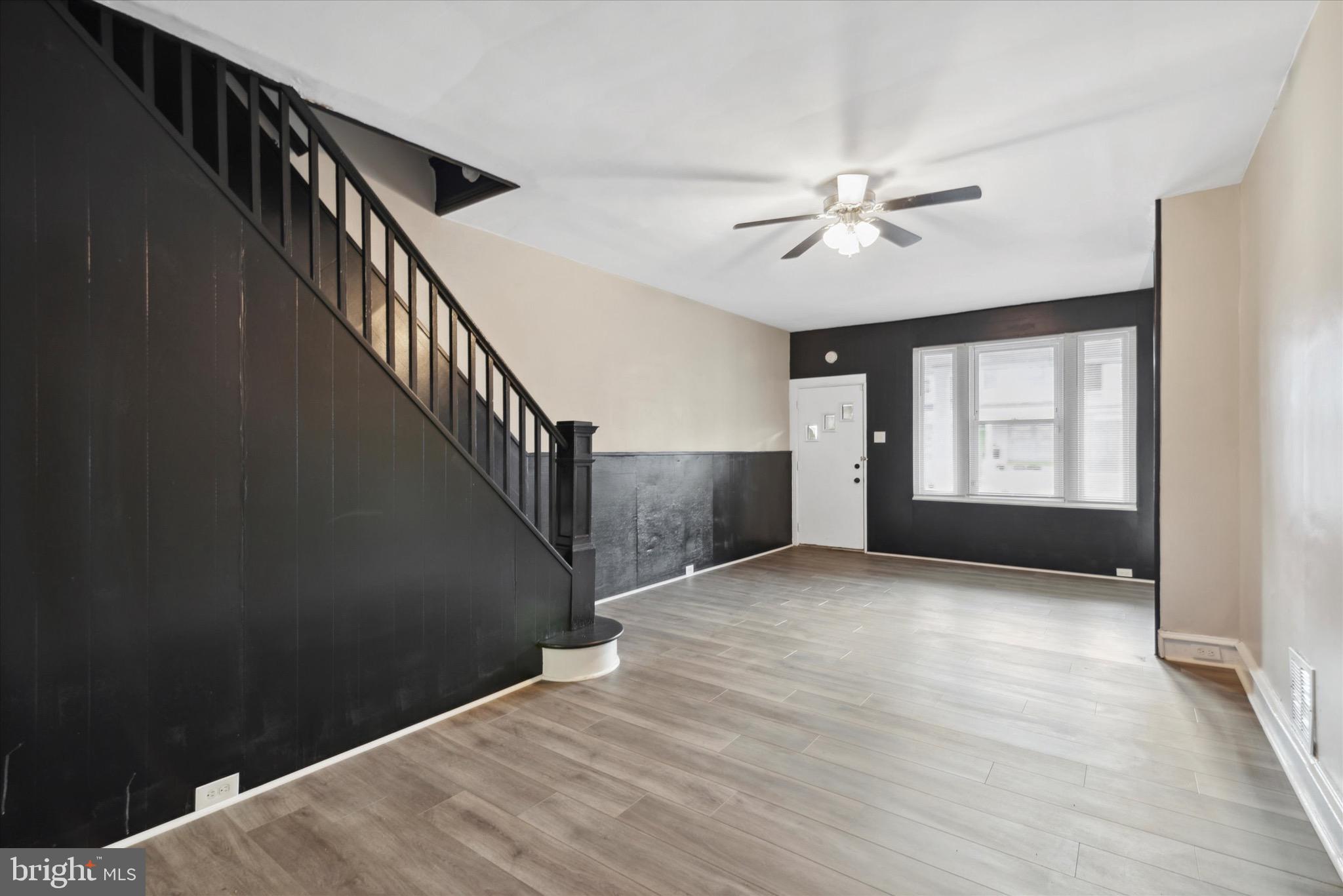 PORT RICHMOND - Residential Lease