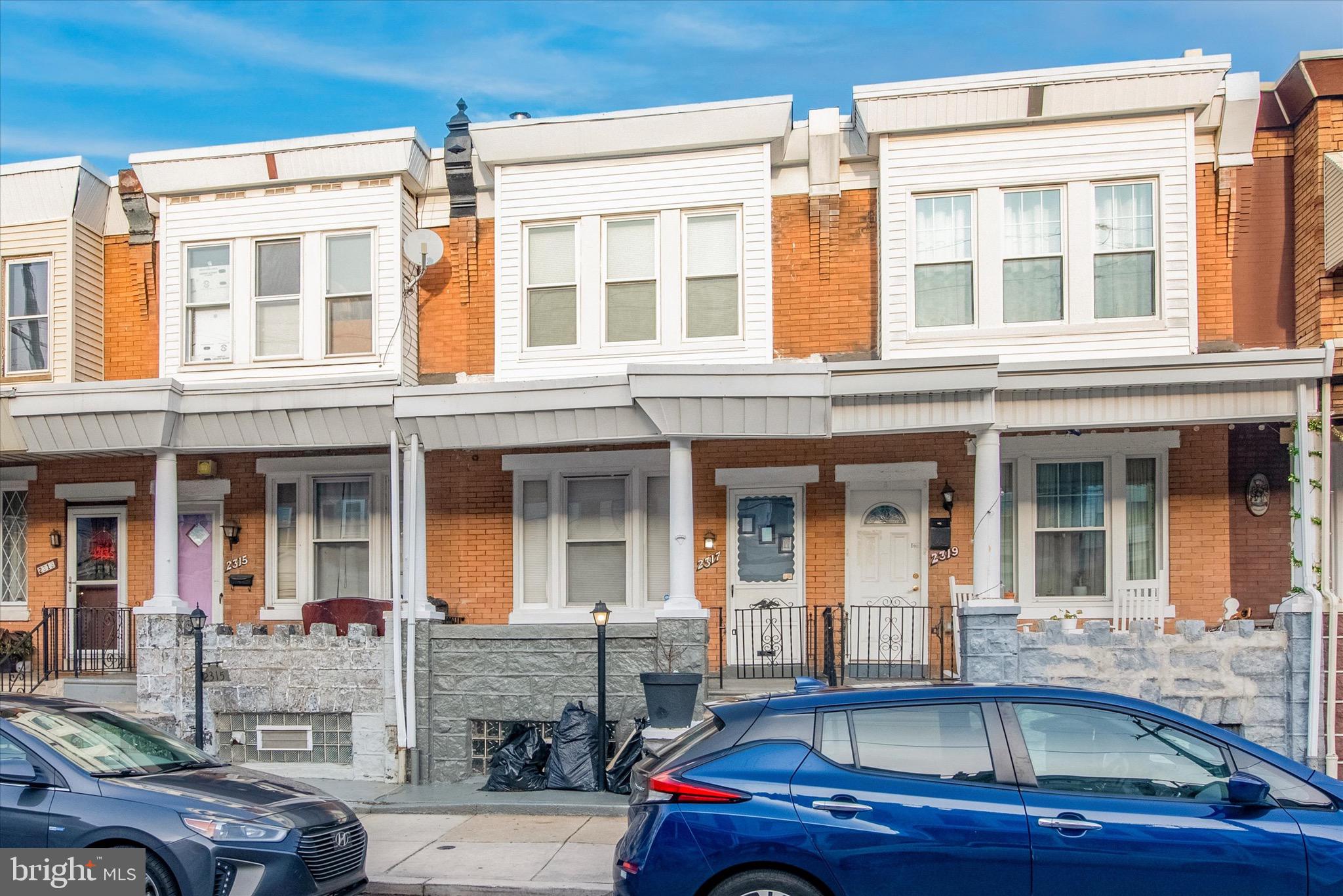 PORT RICHMOND - Residential Lease