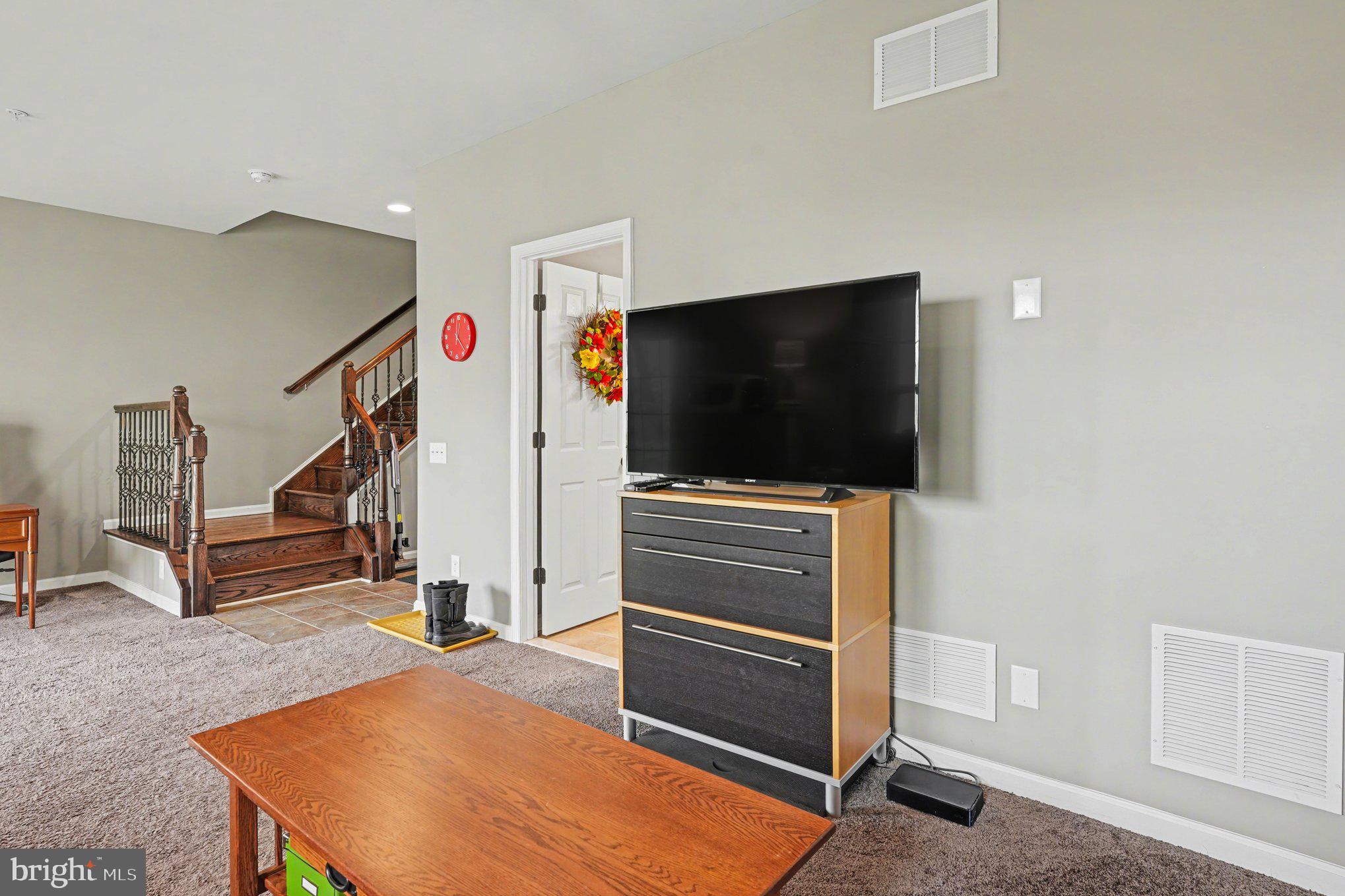 WARRINGTON POINTE - Residential