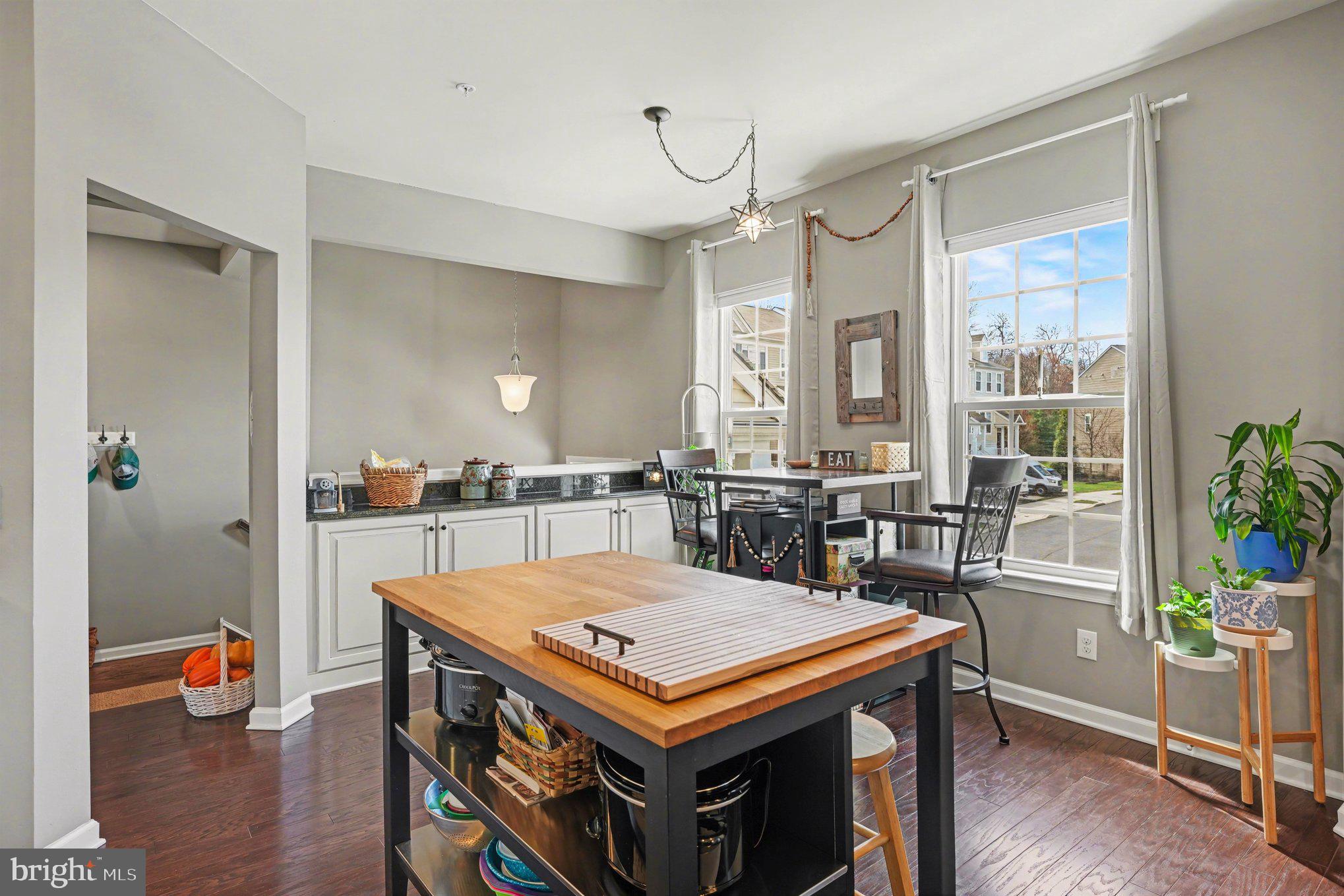 WARRINGTON POINTE - Residential