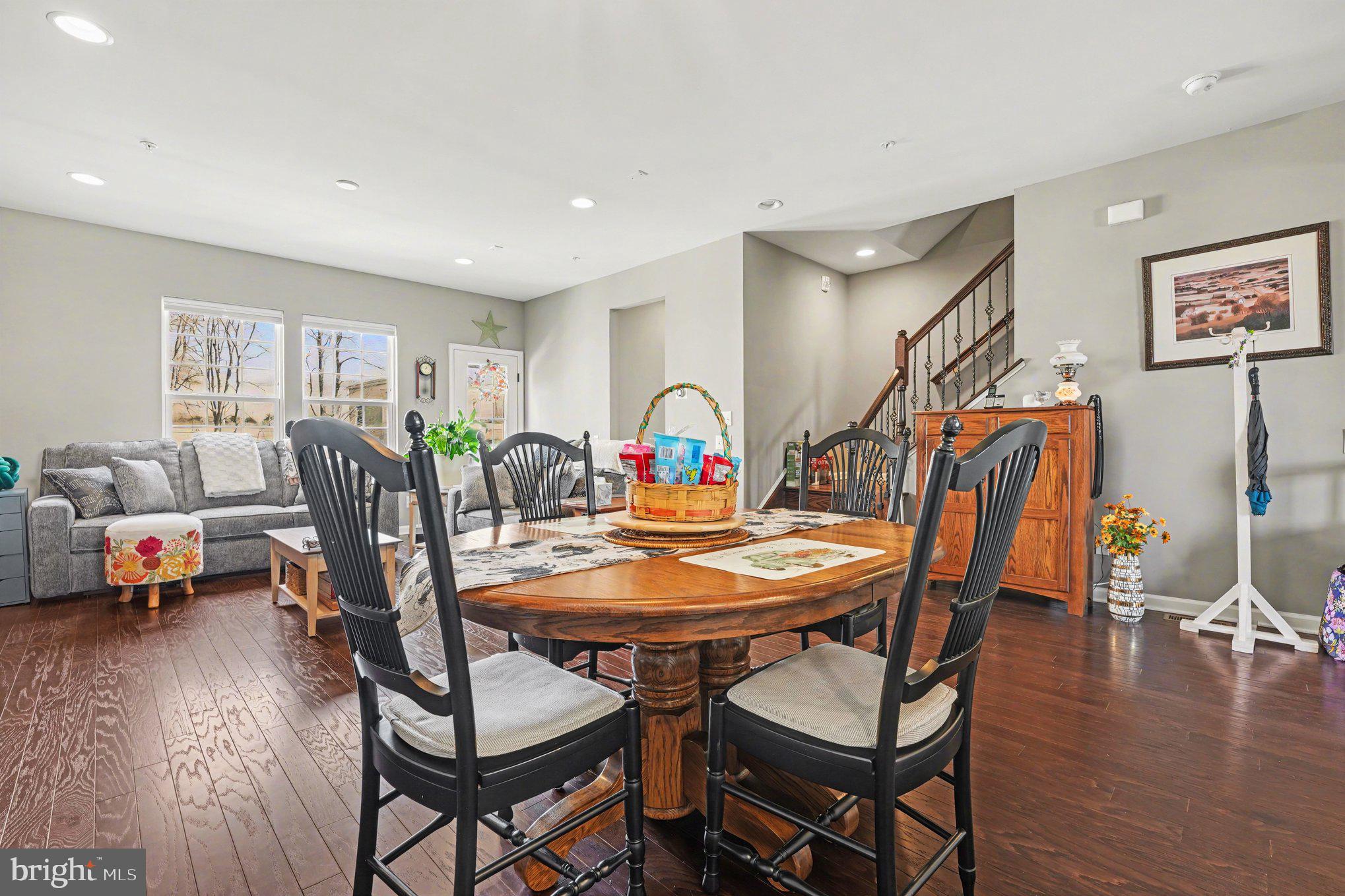 WARRINGTON POINTE - Residential