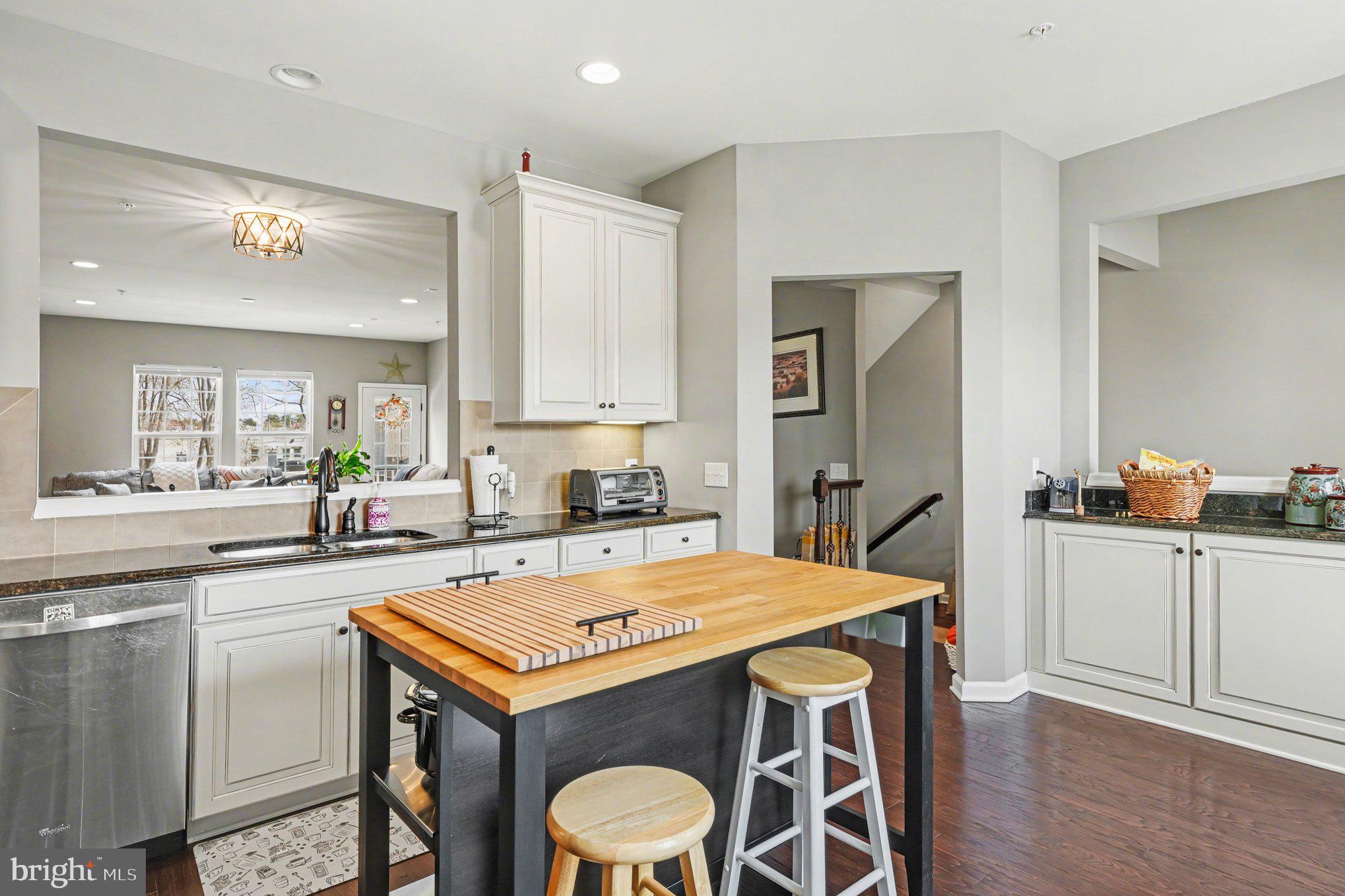 WARRINGTON POINTE - Residential