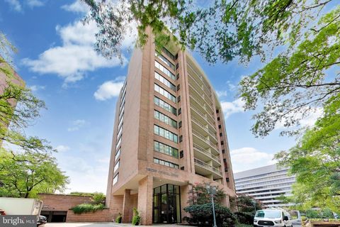 Condo For Sale - 1805 Crystal Drive #1102S<br/> ARLINGTON, VA 22202
