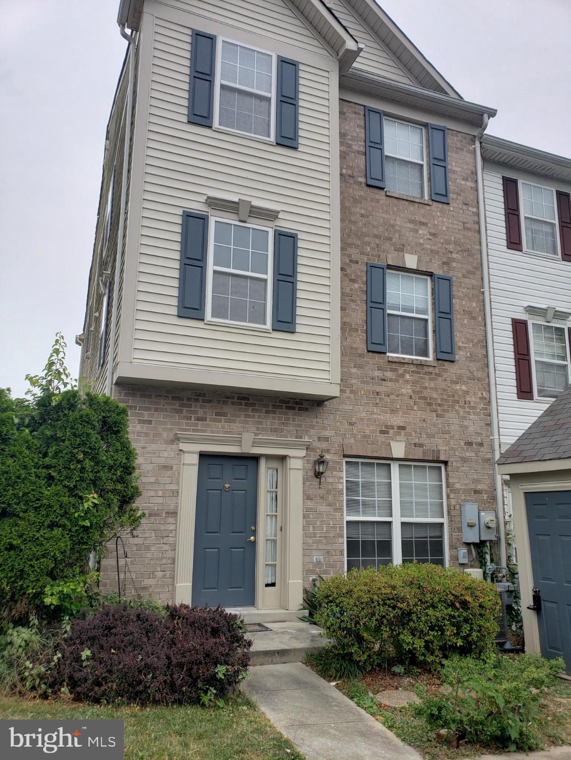 ENCLAVE AT SEVEN OAKS - Residential