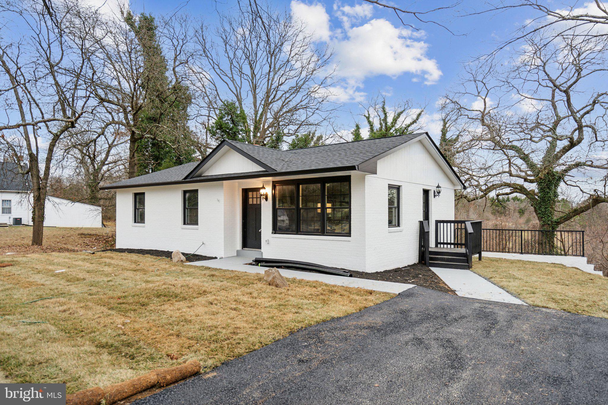 10111 OLD FORT ROAD