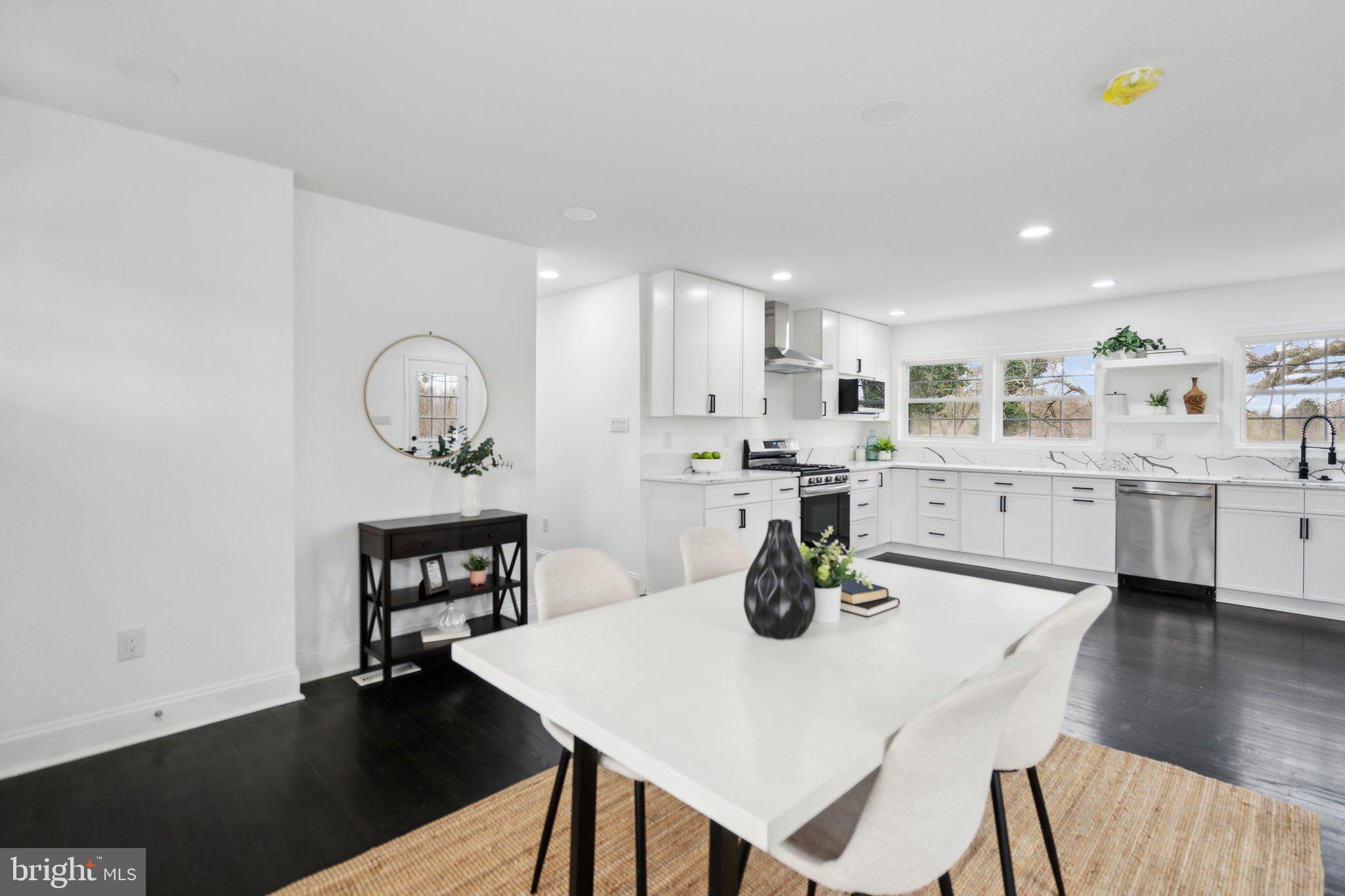 10111 OLD FORT ROAD