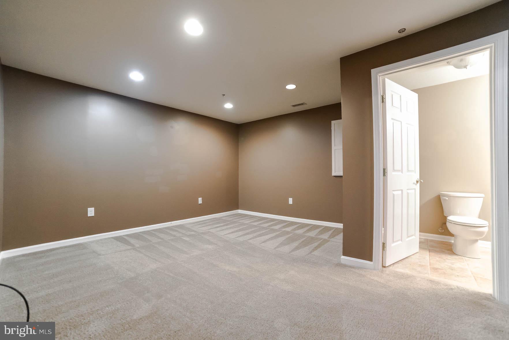 BEVERLY HILLS - Residential