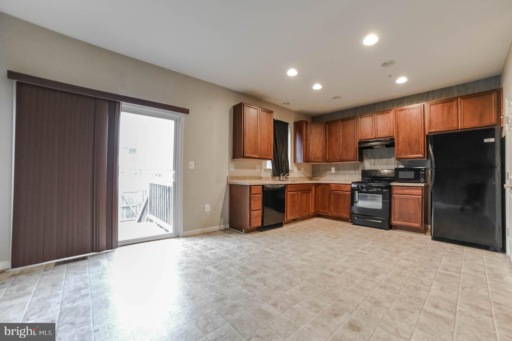 BEVERLY HILLS - Residential