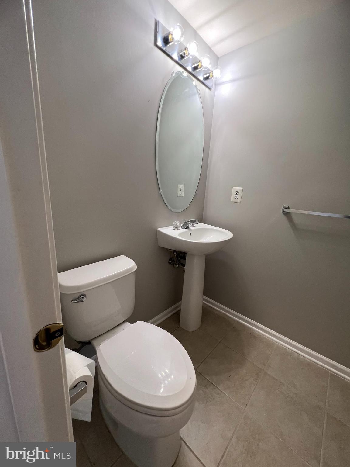 BELMONT COUNTRY CLUB - Residential Lease