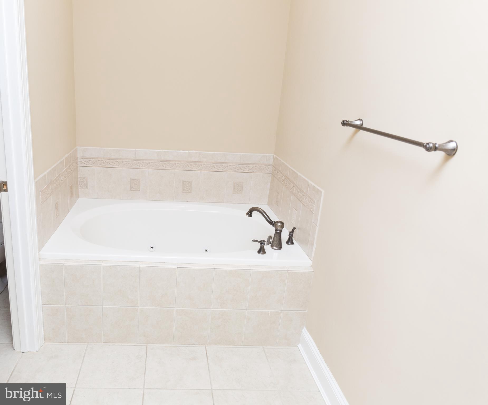 ROWENS MILL - Residential