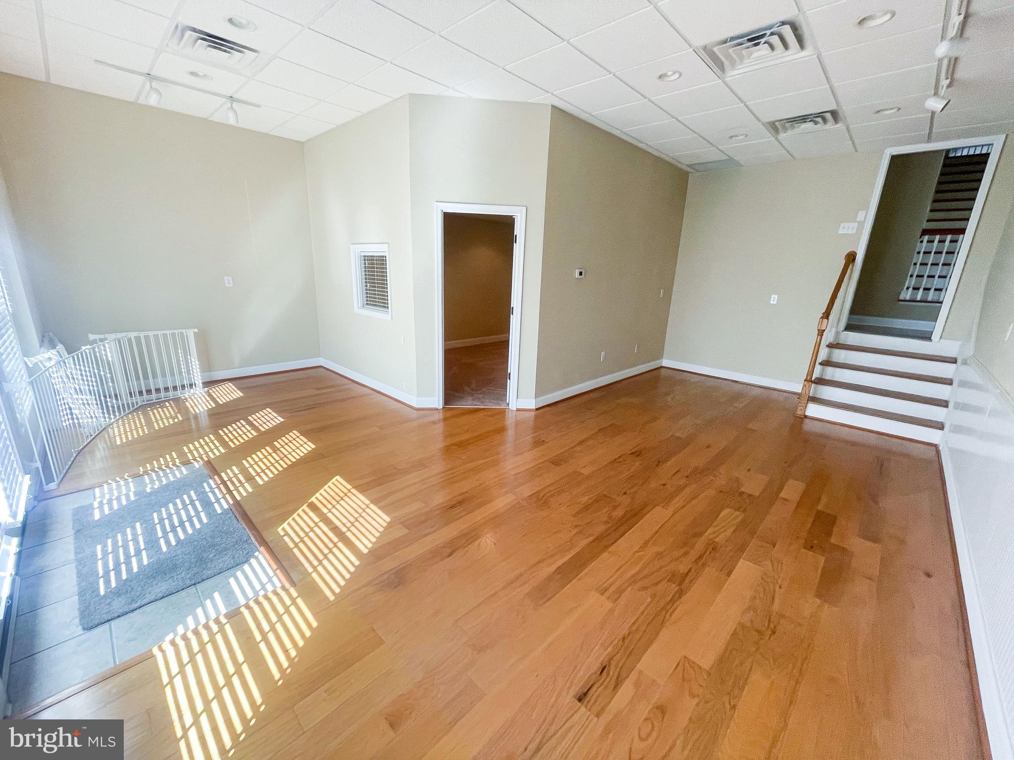 ROWENS MILL - Residential