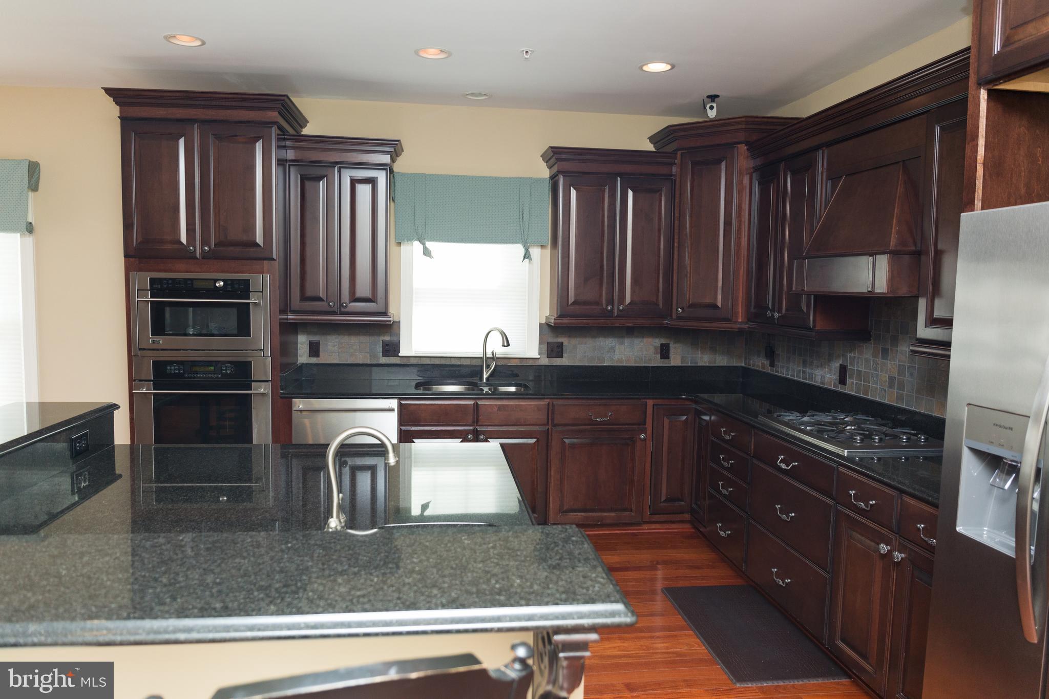 ROWENS MILL - Residential