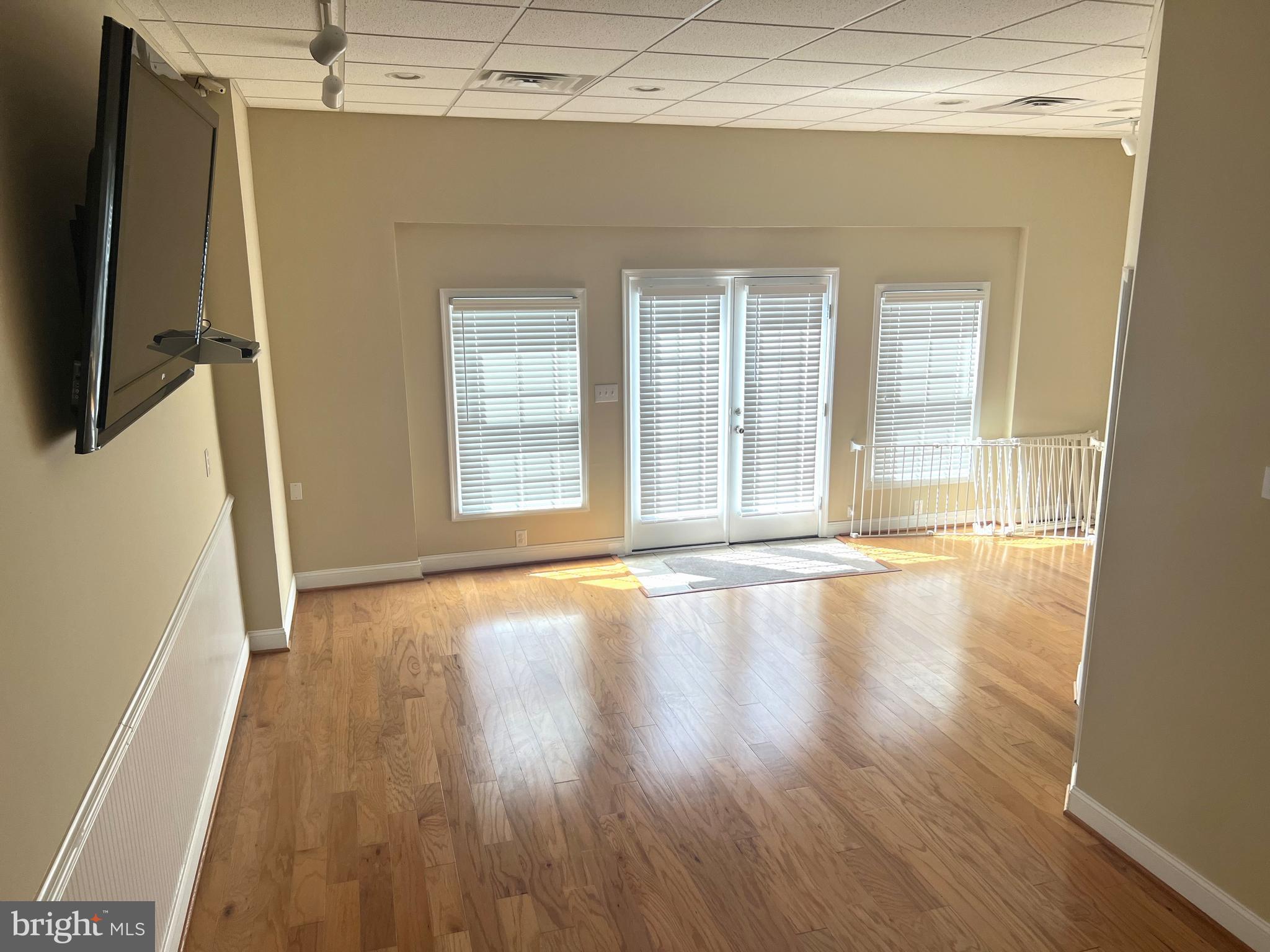 ROWENS MILL - Residential