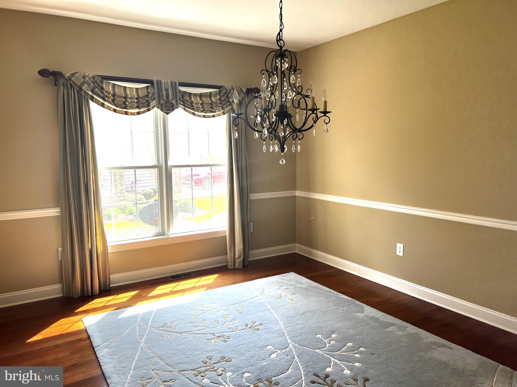 ROWENS MILL - Residential