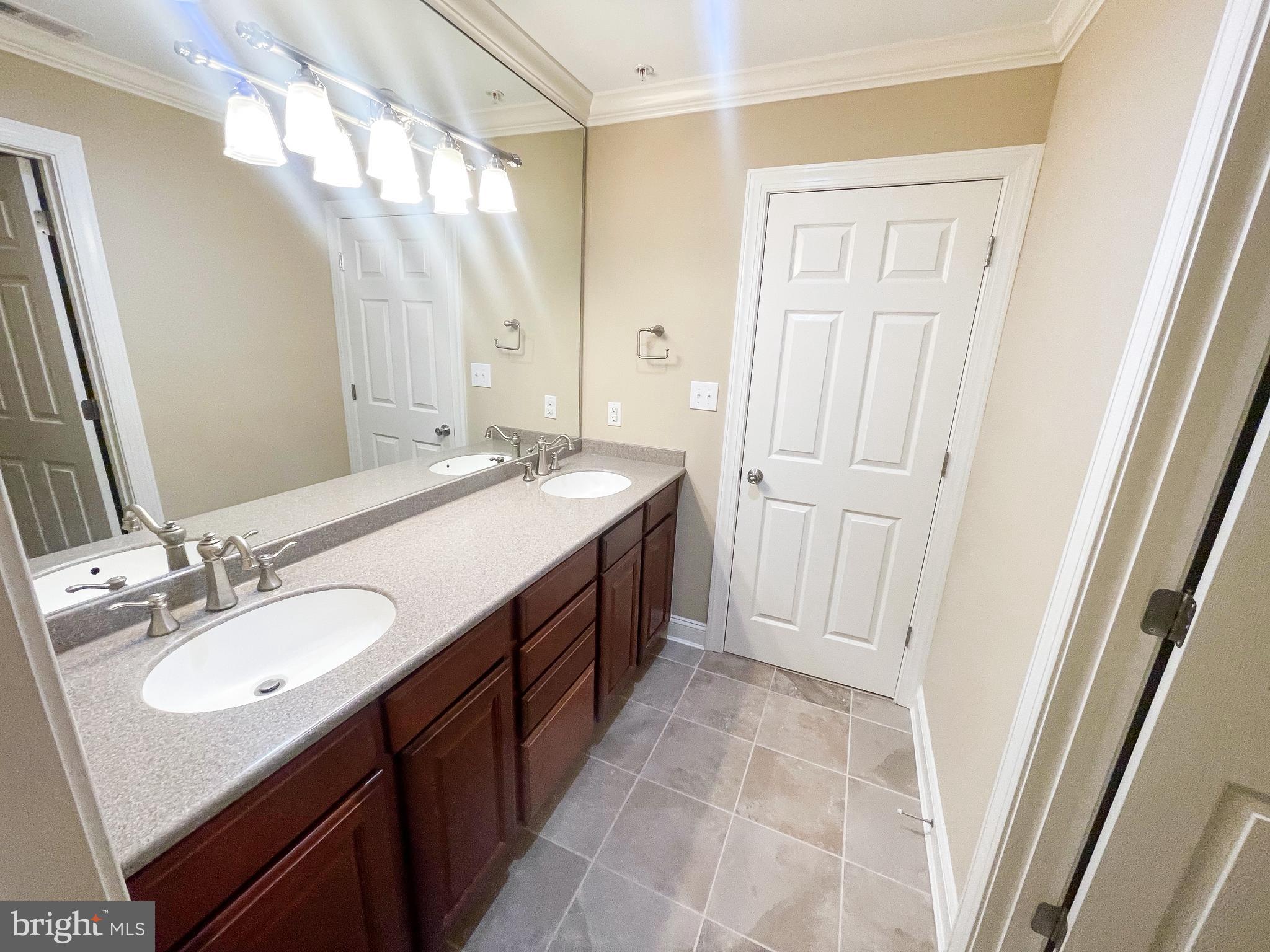 ROWENS MILL - Residential