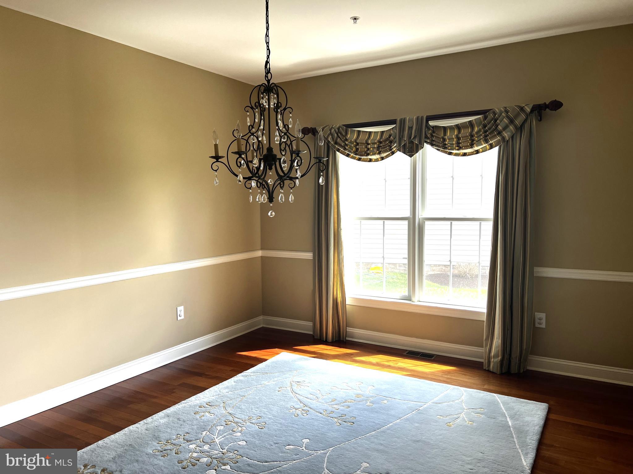 ROWENS MILL - Residential