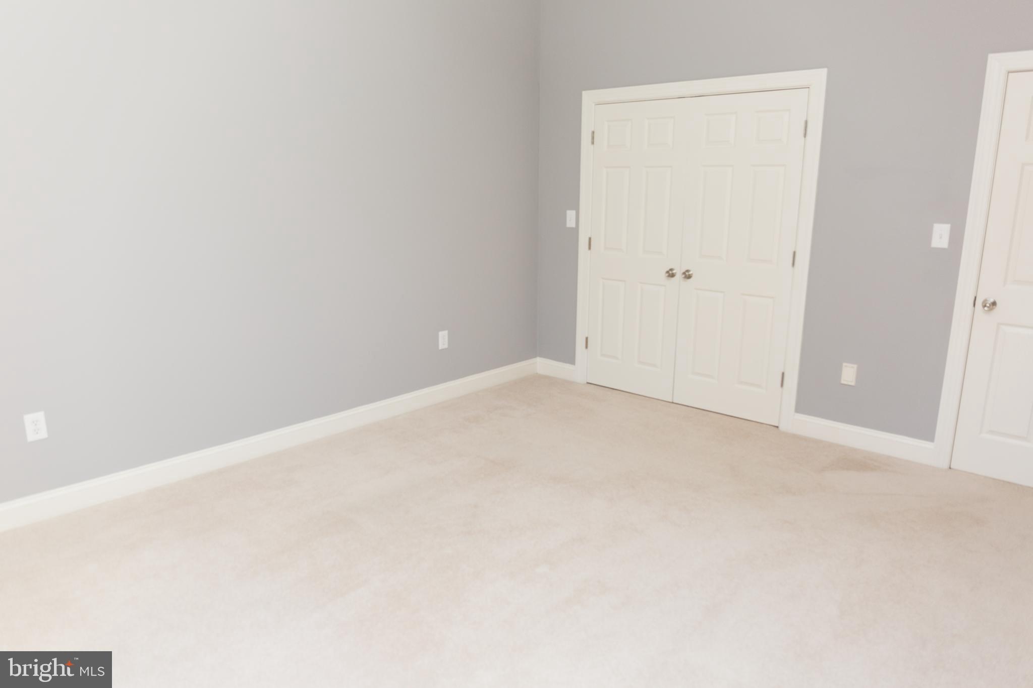 ROWENS MILL - Residential