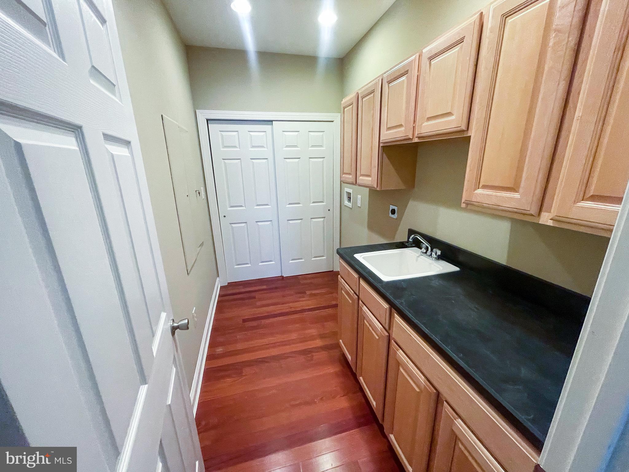 ROWENS MILL - Residential