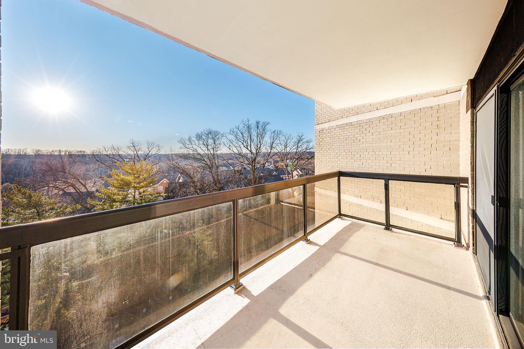 WATERGATE AT LANDMARK - Residential