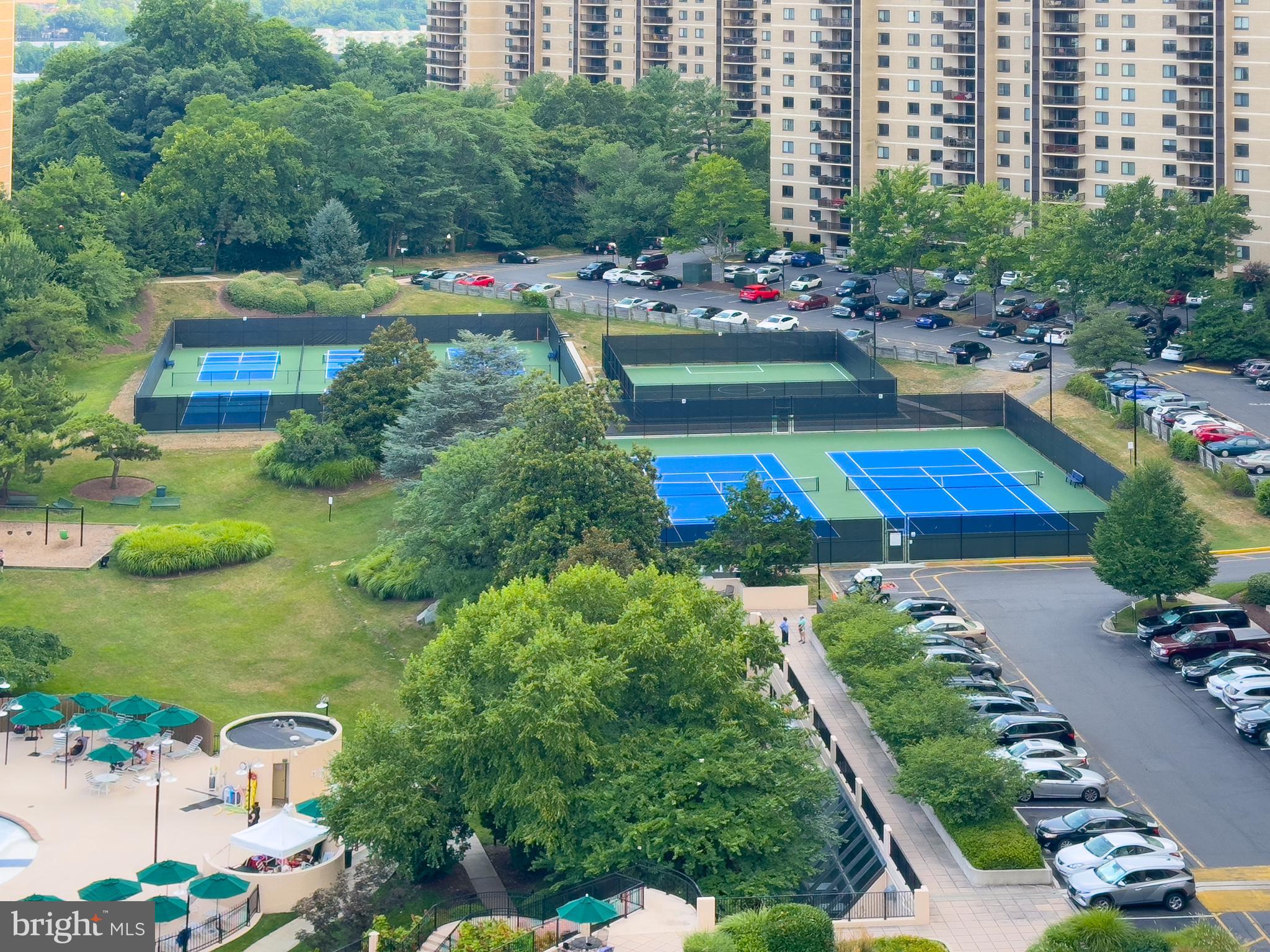 WATERGATE AT LANDMARK - Residential