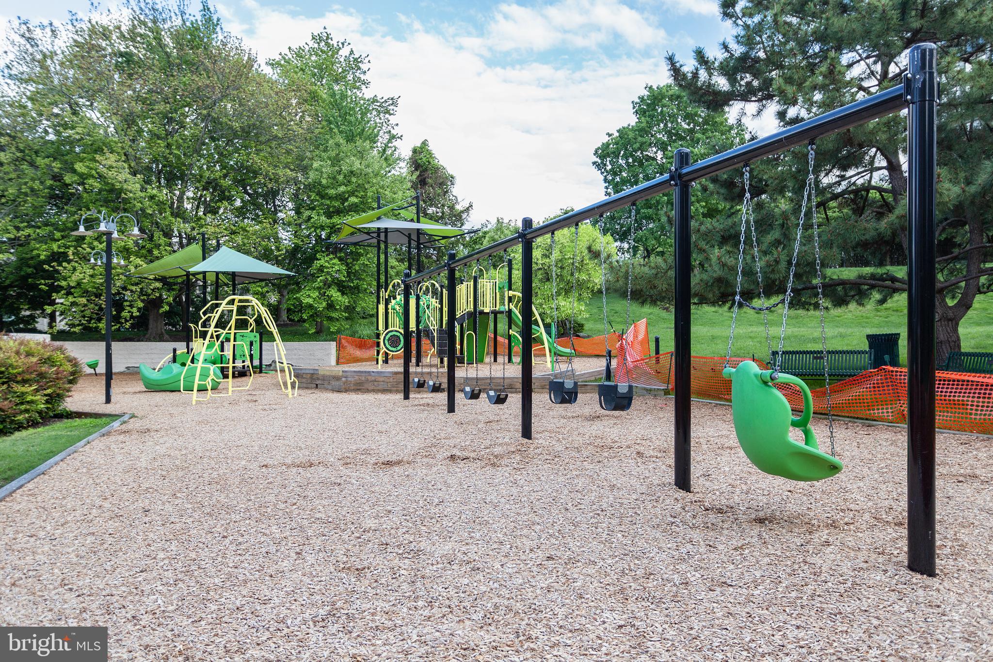 WATERGATE AT LANDMARK - Residential