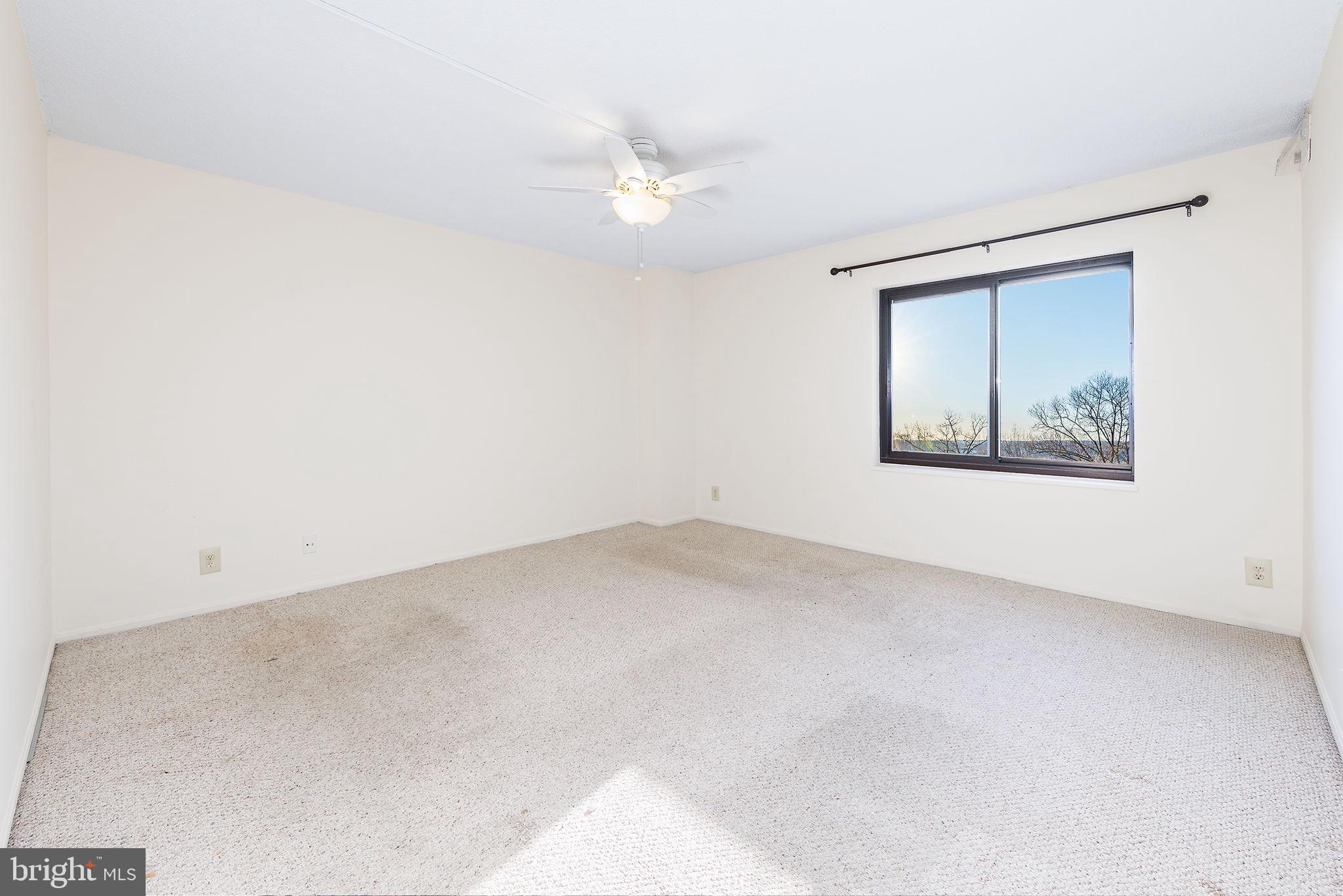 WATERGATE AT LANDMARK - Residential