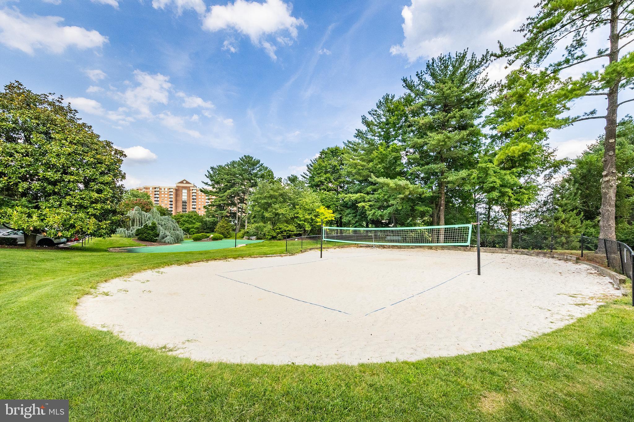 WATERGATE AT LANDMARK - Residential