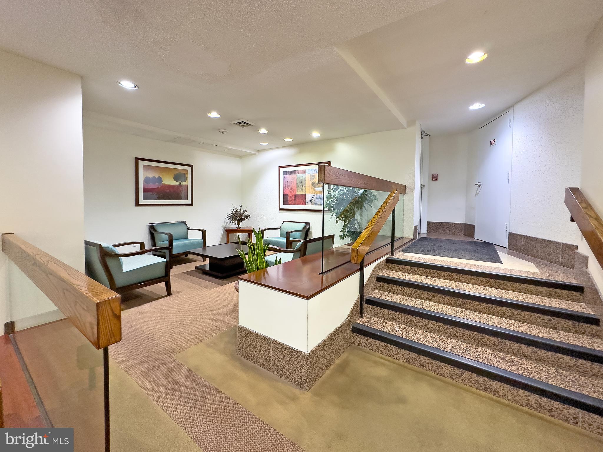 WATERGATE AT LANDMARK - Residential