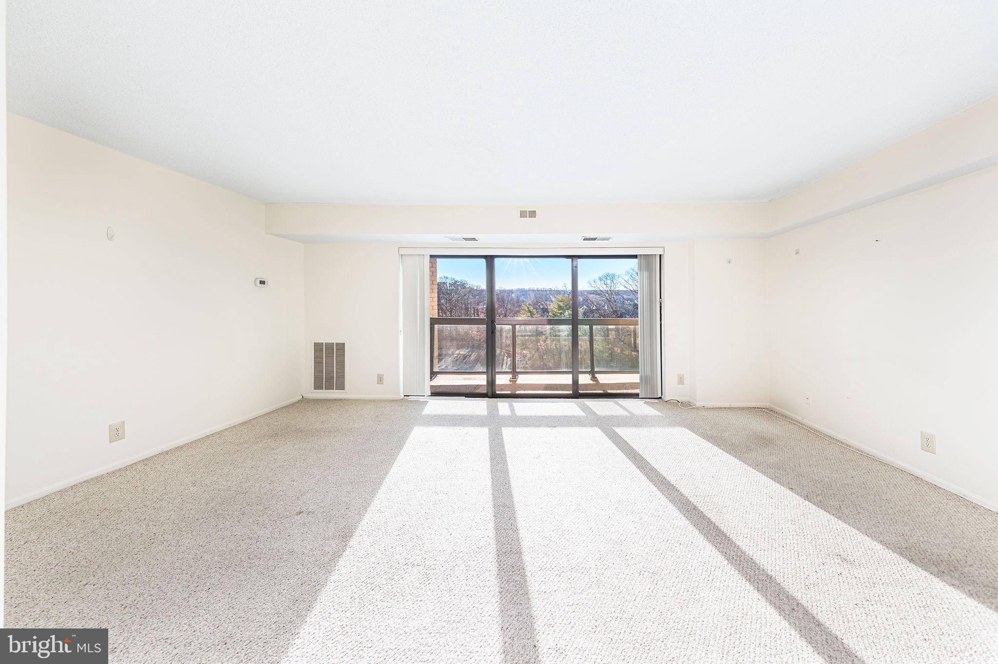 WATERGATE AT LANDMARK - Residential