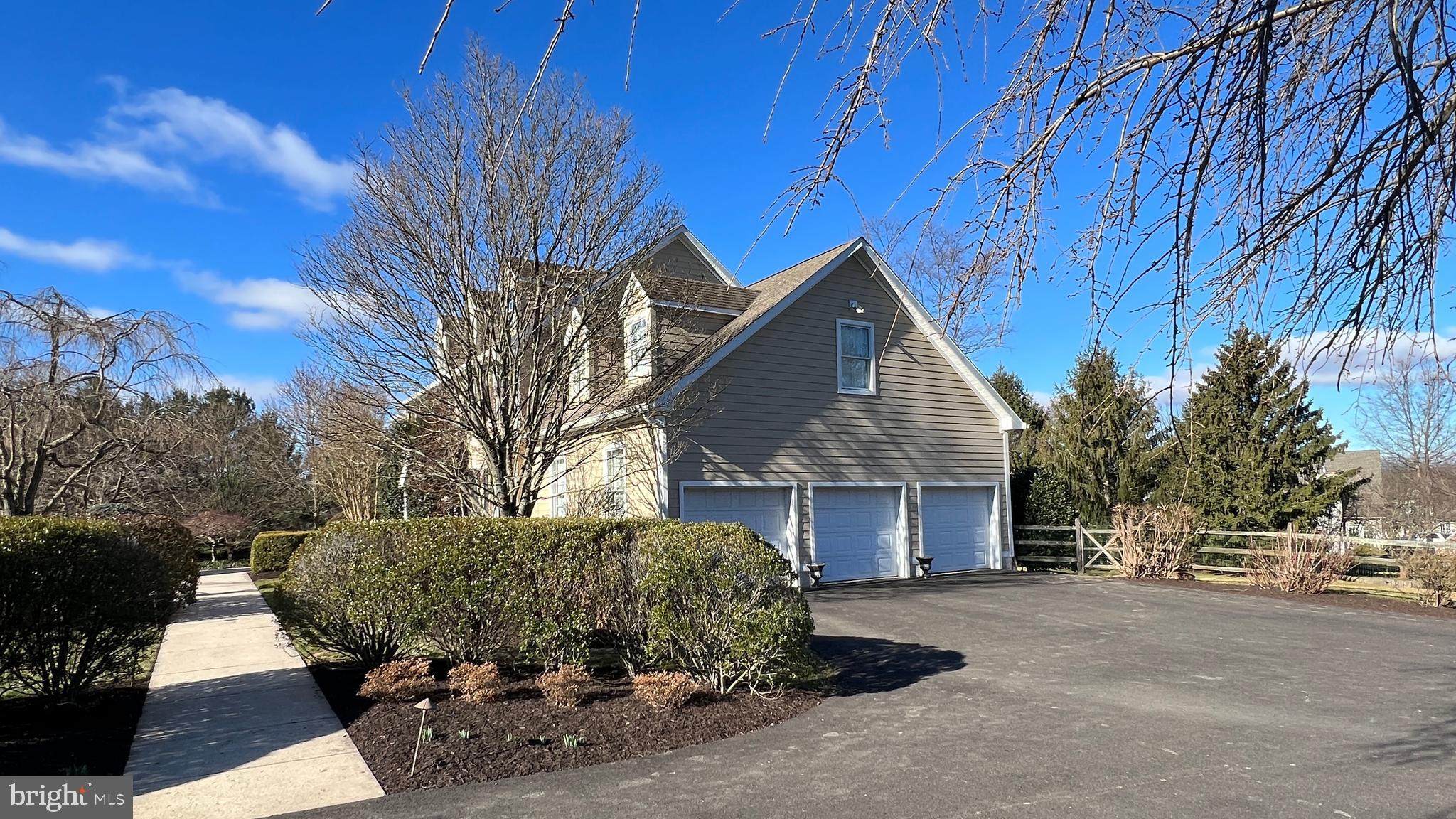 TAMARACK FARM - Residential