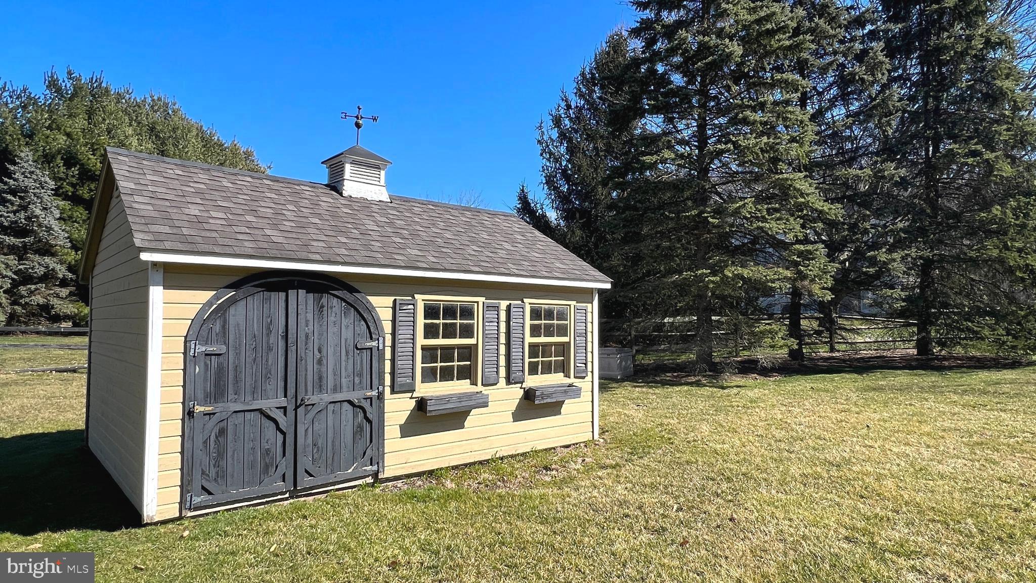 TAMARACK FARM - Residential