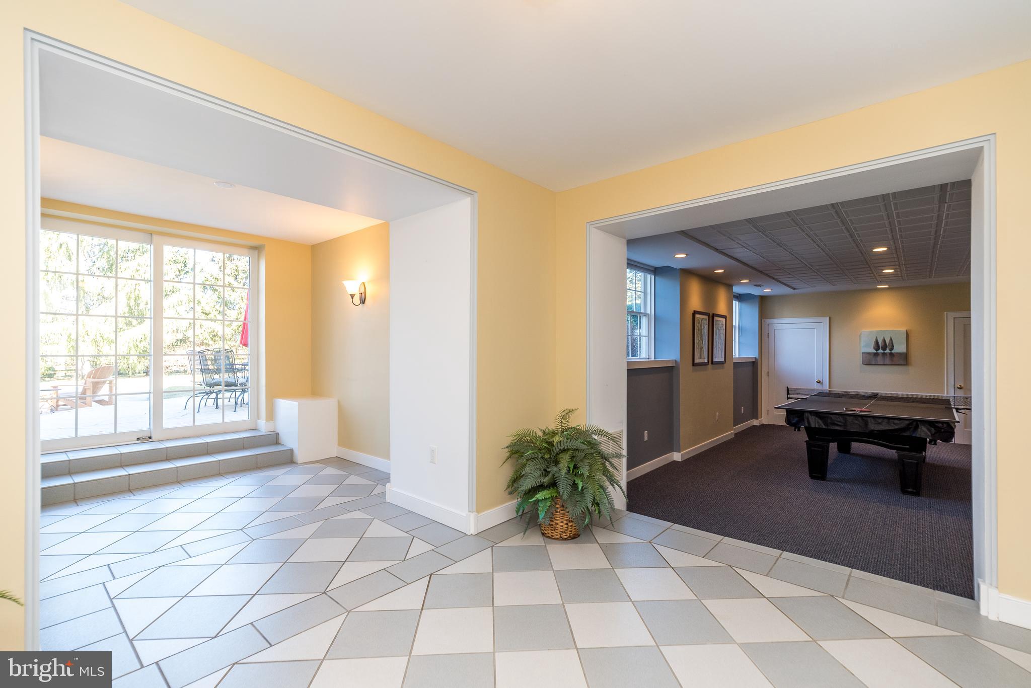 TAMARACK FARM - Residential