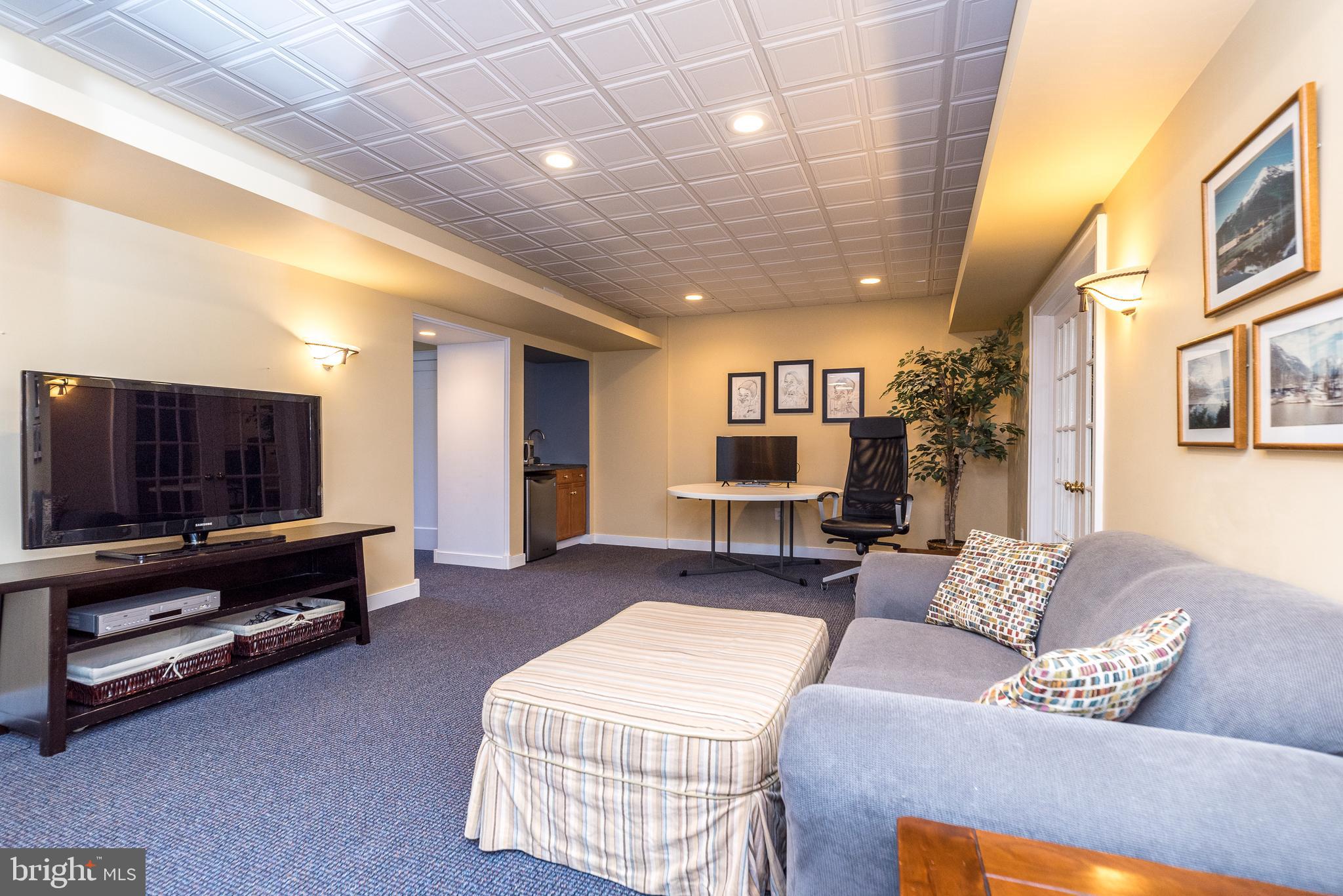 TAMARACK FARM - Residential