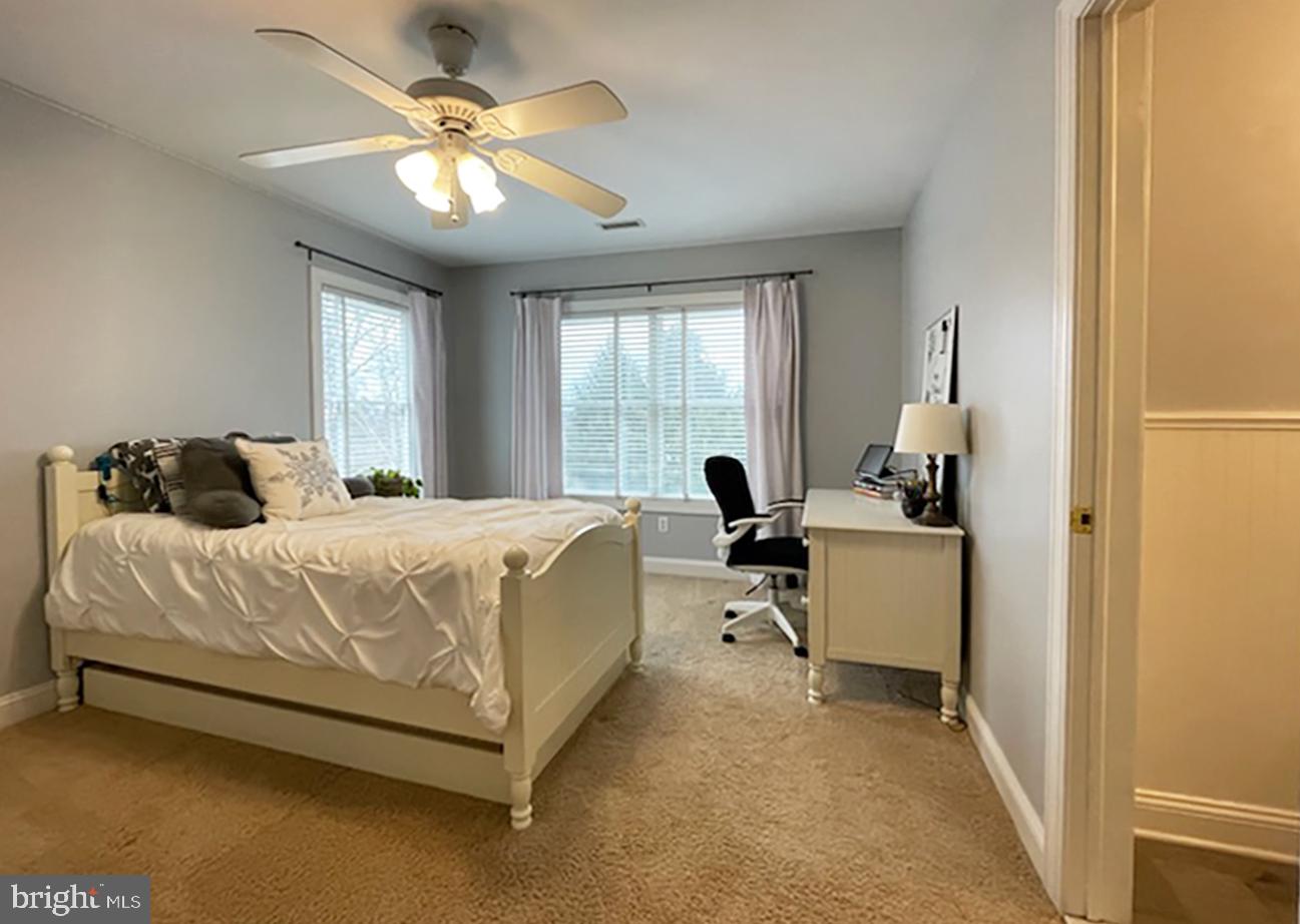 TAMARACK FARM - Residential