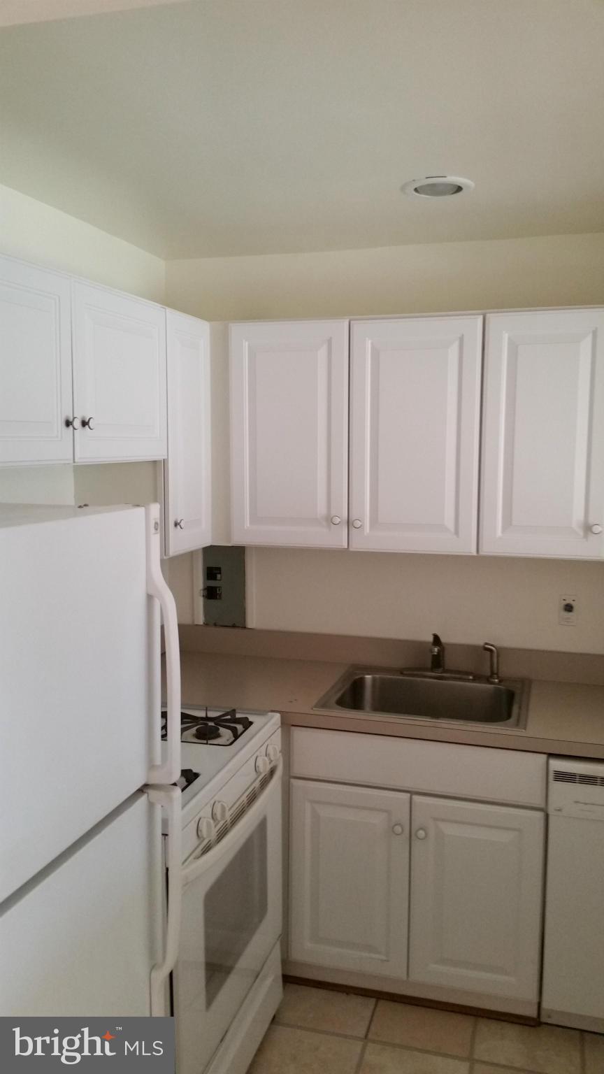 WOODMONT SPRINGS - Residential Lease