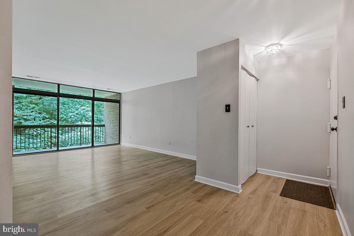 1663 PARKCREST CIRCLE 5B/200