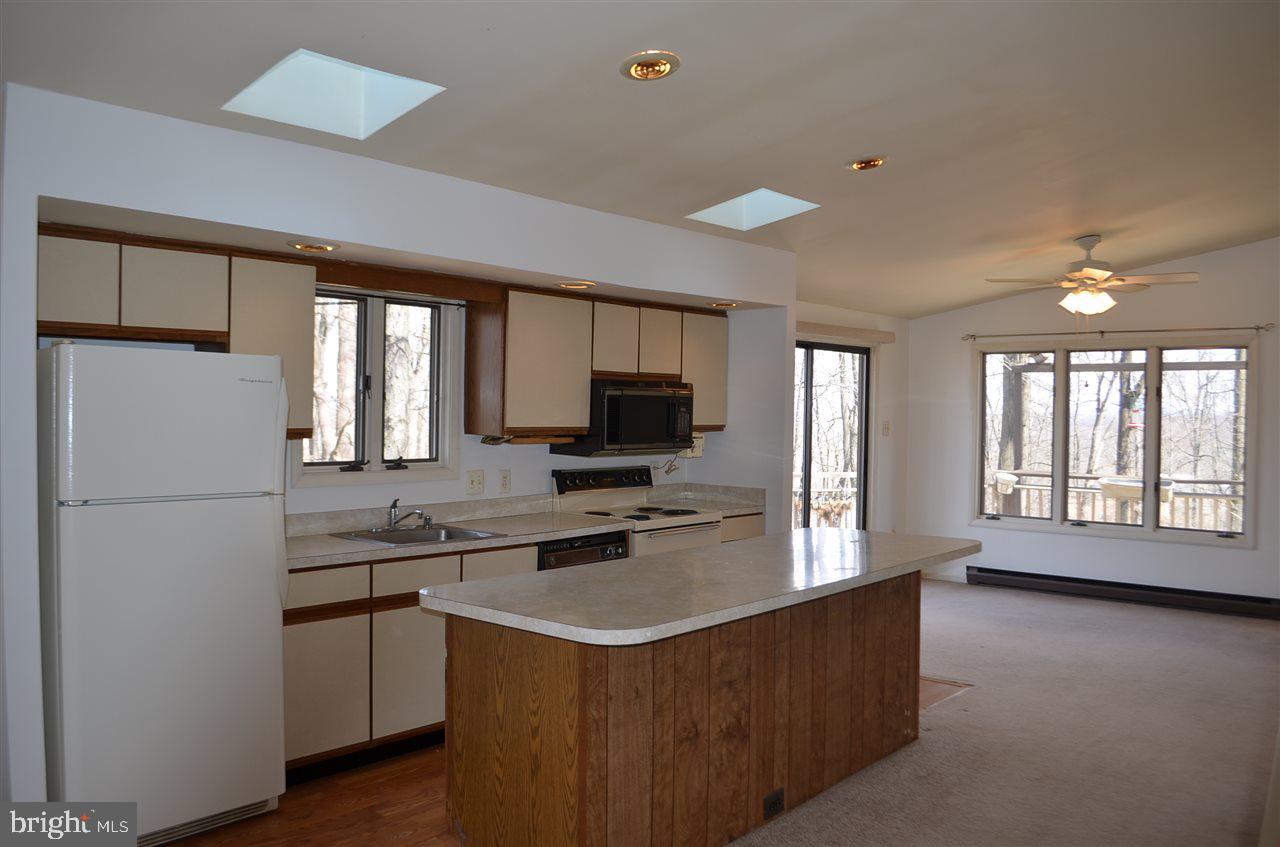 LAKE MEADE - Residential Lease