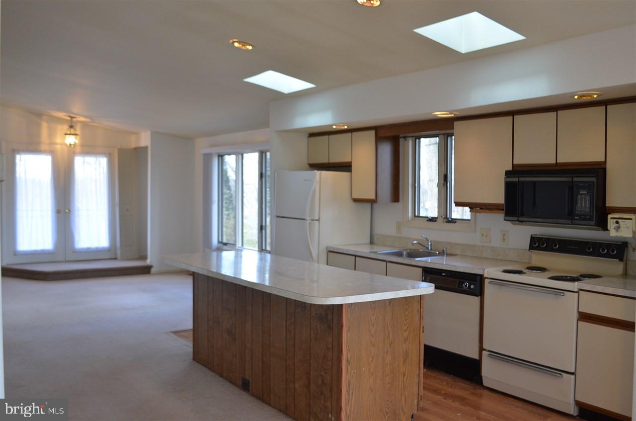 LAKE MEADE - Residential Lease