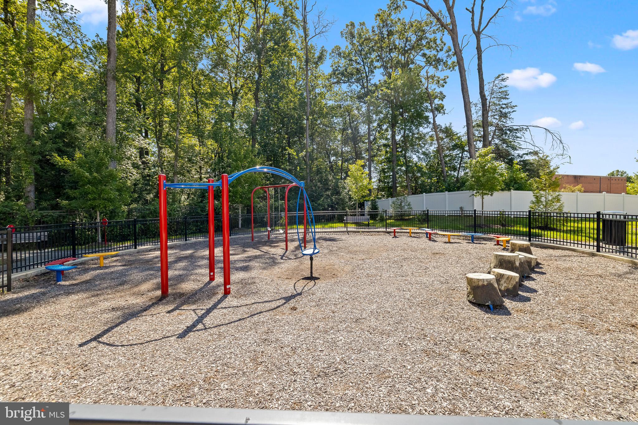 GLENN DALE COMMONS - Residential