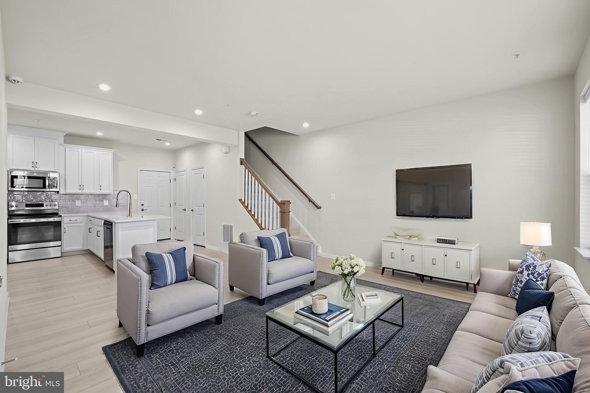 GLENN DALE COMMONS - Residential