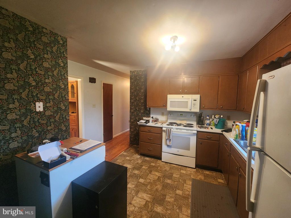 Photo of 403 S Summit Avenue, QUARRYVILLE, PA 17566 (MLS # PALA2078334)