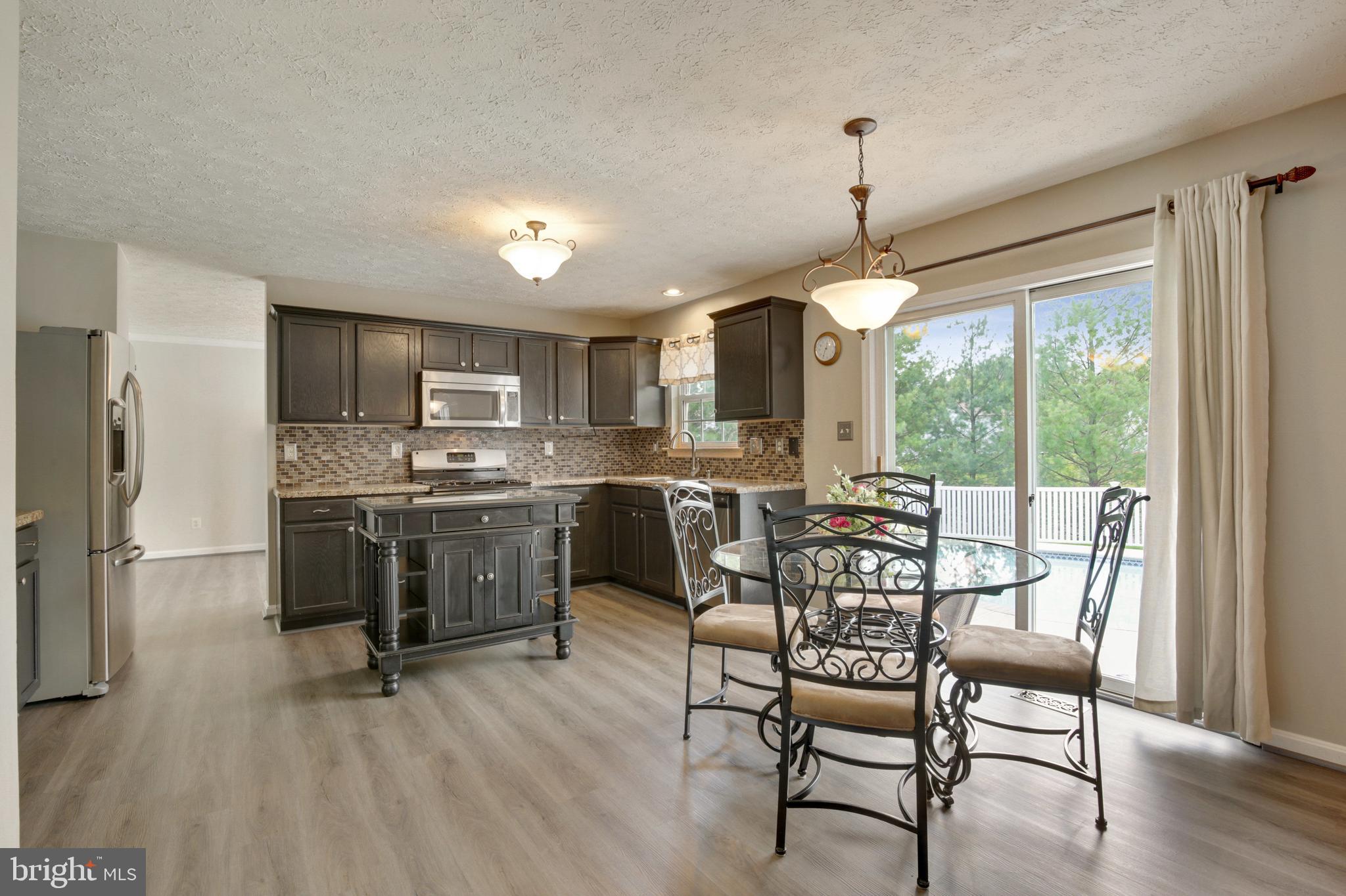 TUCHAHOE FARMS - Residential