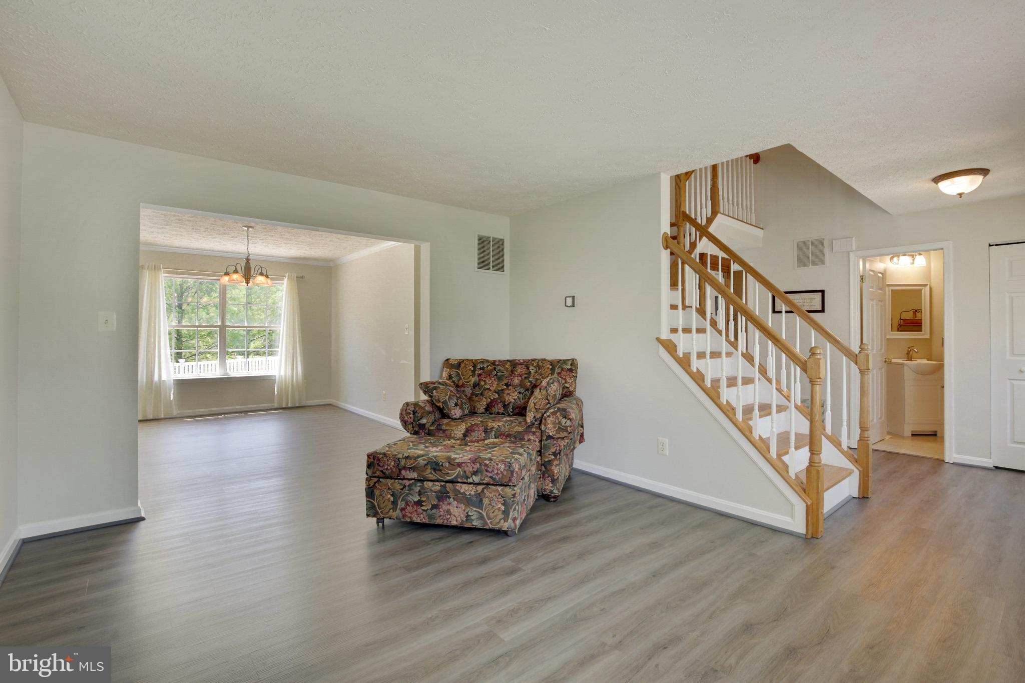 TUCHAHOE FARMS - Residential