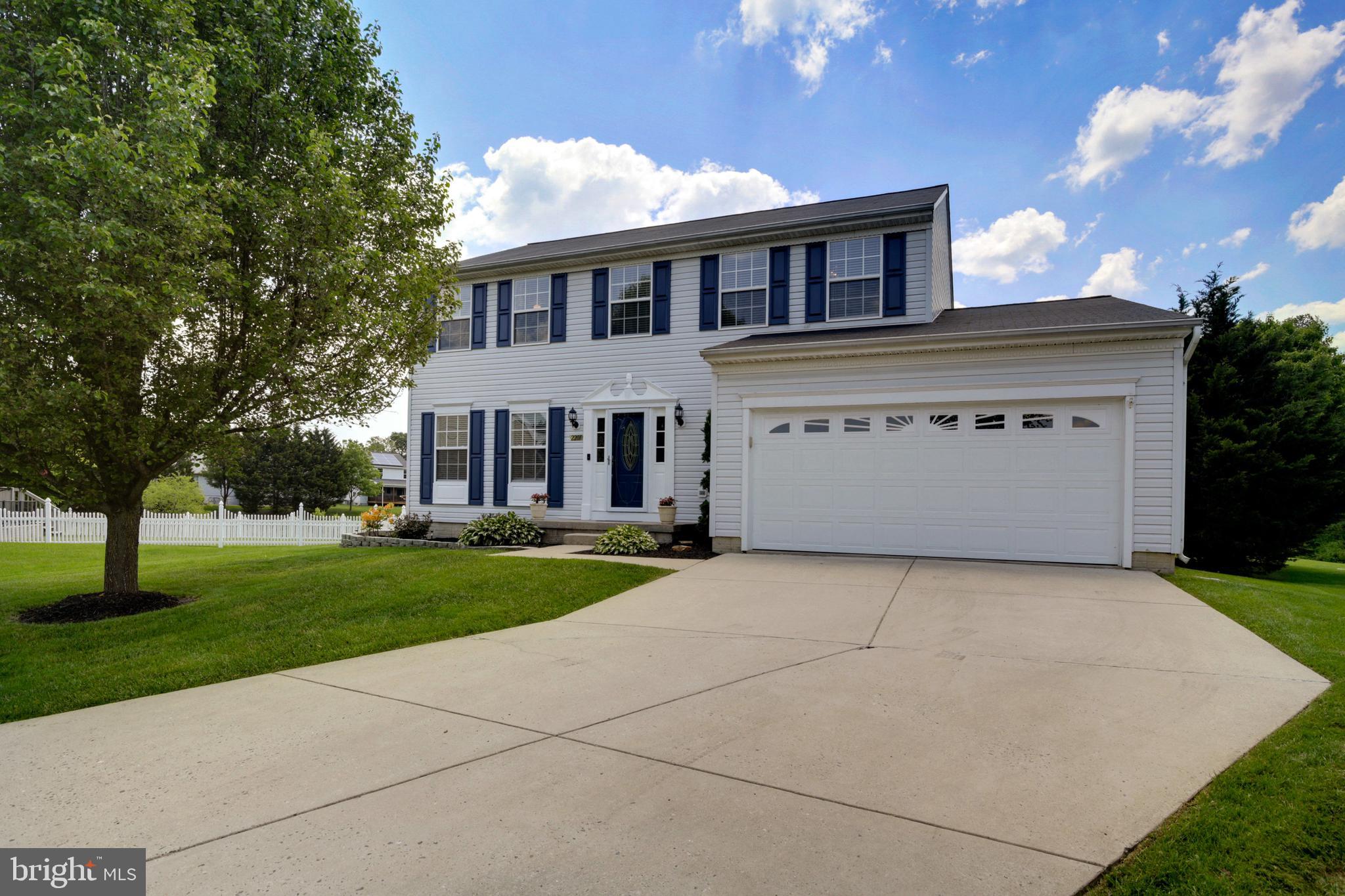 TUCHAHOE FARMS - Residential