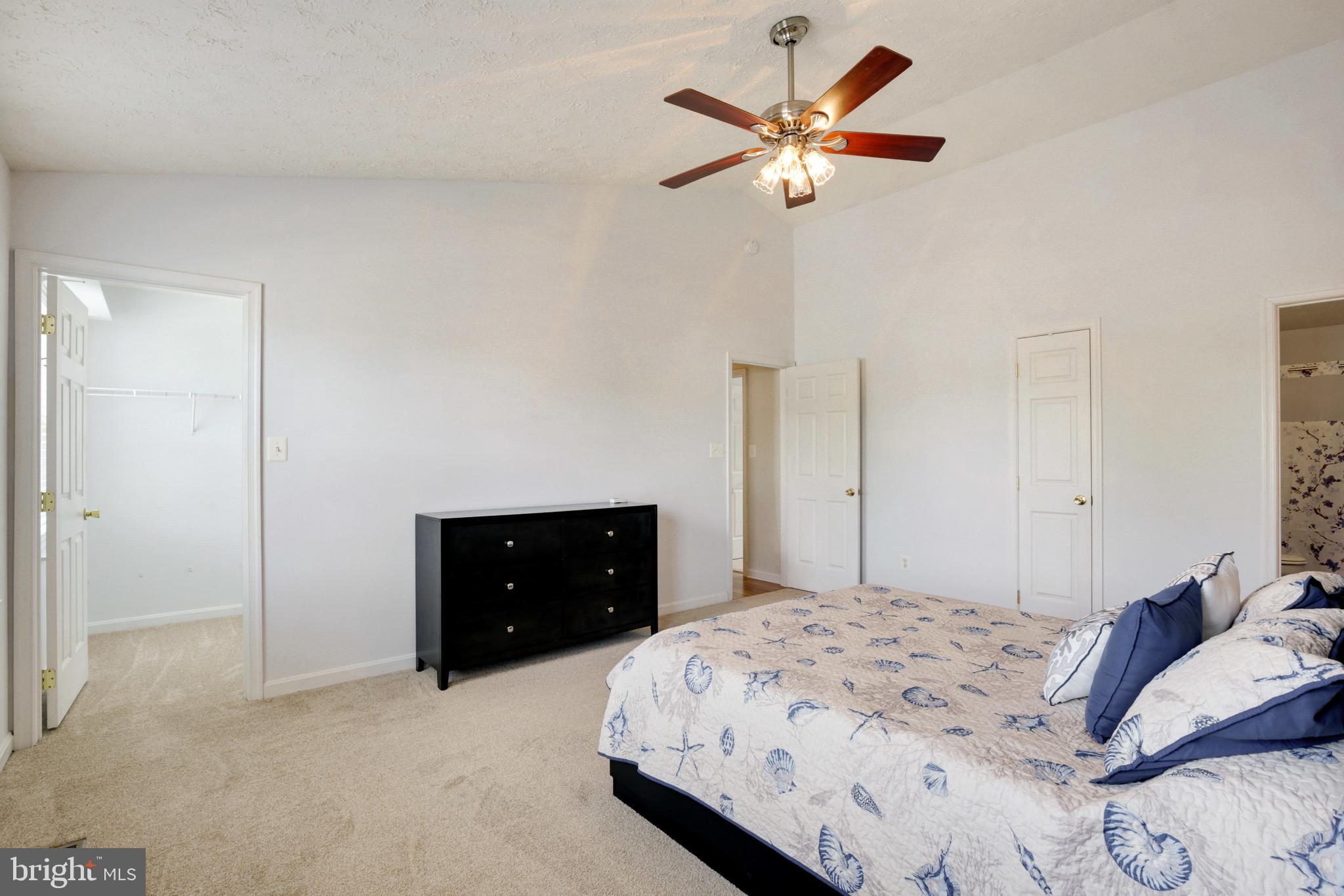 TUCHAHOE FARMS - Residential