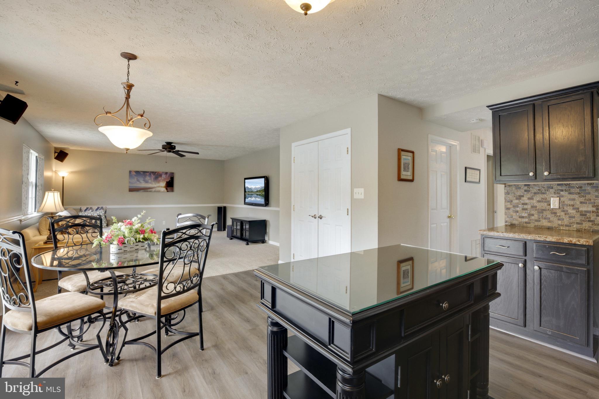 TUCHAHOE FARMS - Residential