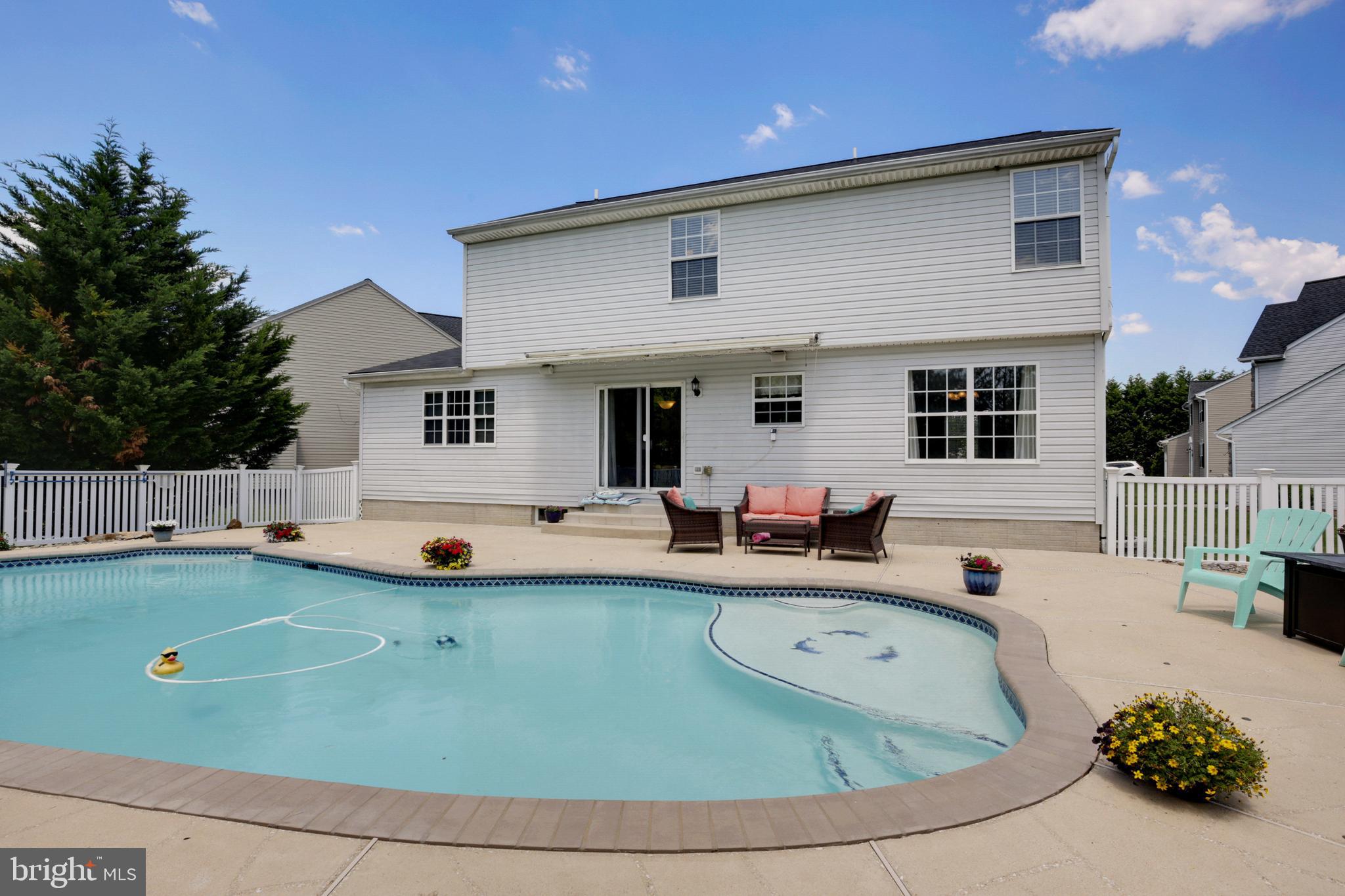 TUCHAHOE FARMS - Residential